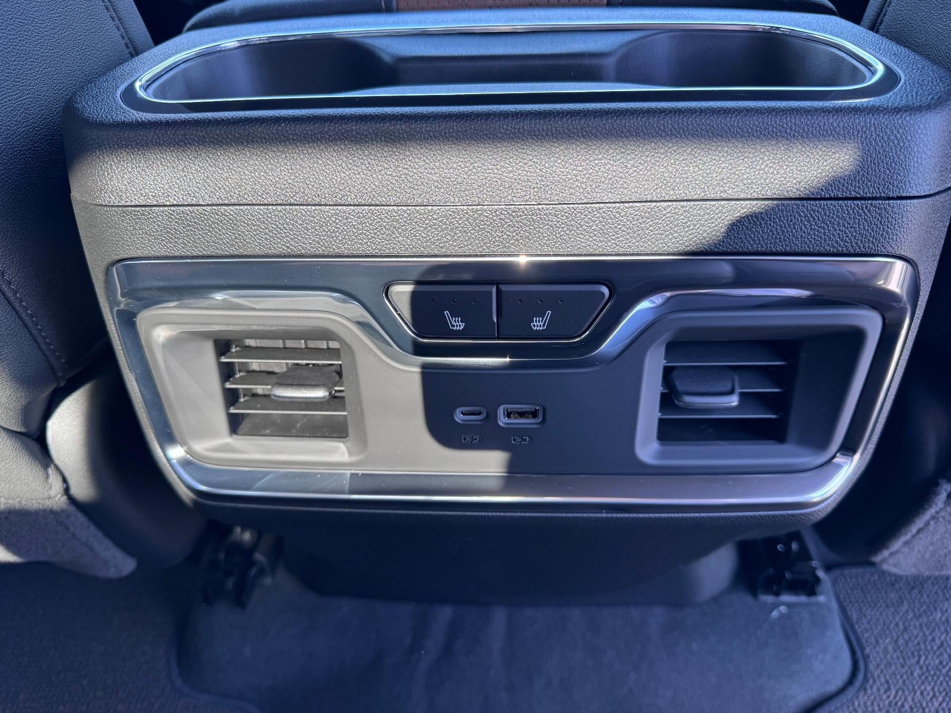 2026 Chevrolet Silverado 3500 HD HIGH COUNTRY / CREW / DMAX DIESEL / PREMIUM PCKG / Z71 OFF ROAD / STANDARD BOX