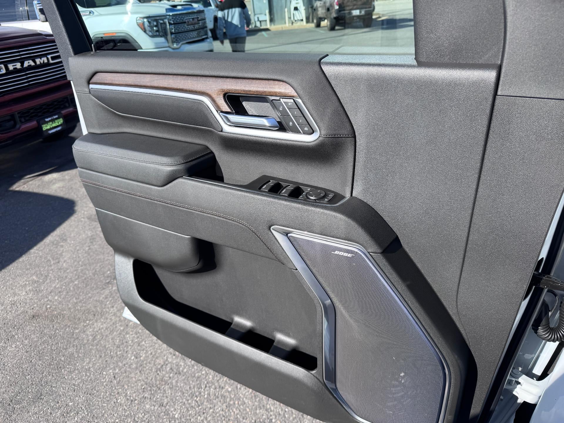 2026 Chevrolet Silverado 3500 HD HIGH COUNTRY / CREW / DMAX DIESEL / PREMIUM PCKG / Z71 OFF ROAD / STANDARD BOX