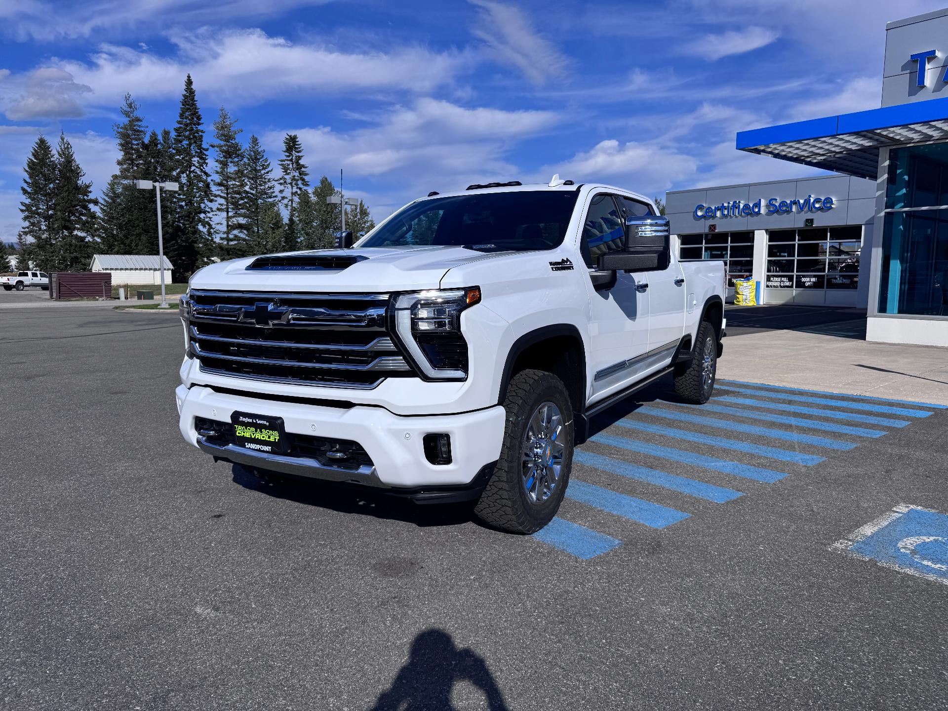 2026 Chevrolet Silverado 3500 HD HIGH COUNTRY / CREW / DMAX DIESEL / PREMIUM PCKG / Z71 OFF ROAD / STANDARD BOX