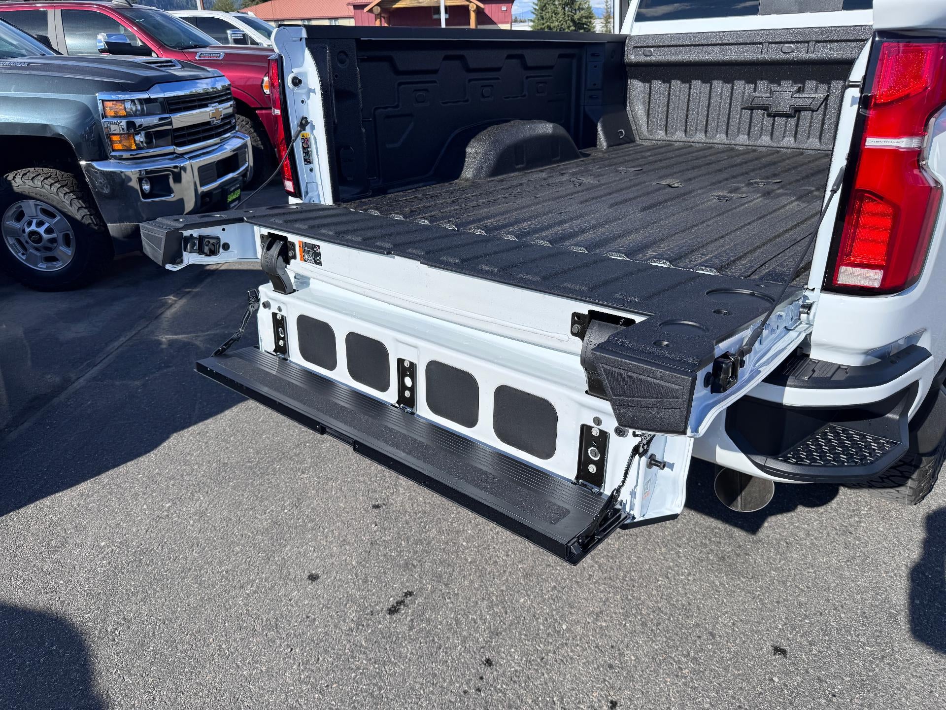 2026 Chevrolet Silverado 3500 HD HIGH COUNTRY / CREW / DMAX DIESEL / PREMIUM PCKG / Z71 OFF ROAD / STANDARD BOX