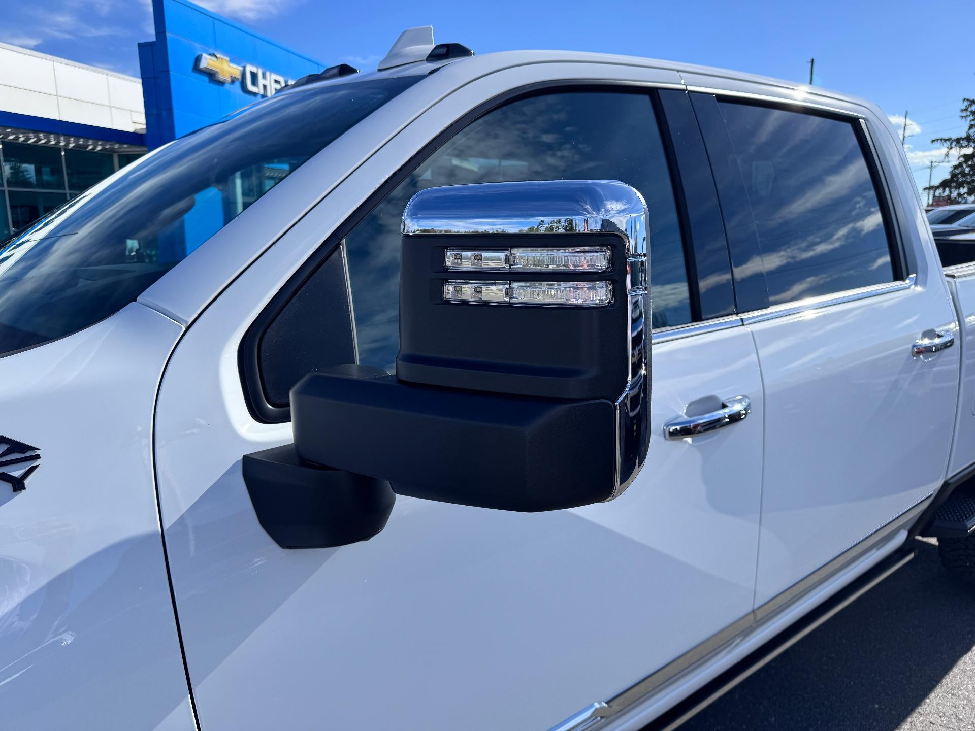 2026 Chevrolet Silverado 3500 HD HIGH COUNTRY / CREW / DMAX DIESEL / PREMIUM PCKG / Z71 OFF ROAD / STANDARD BOX