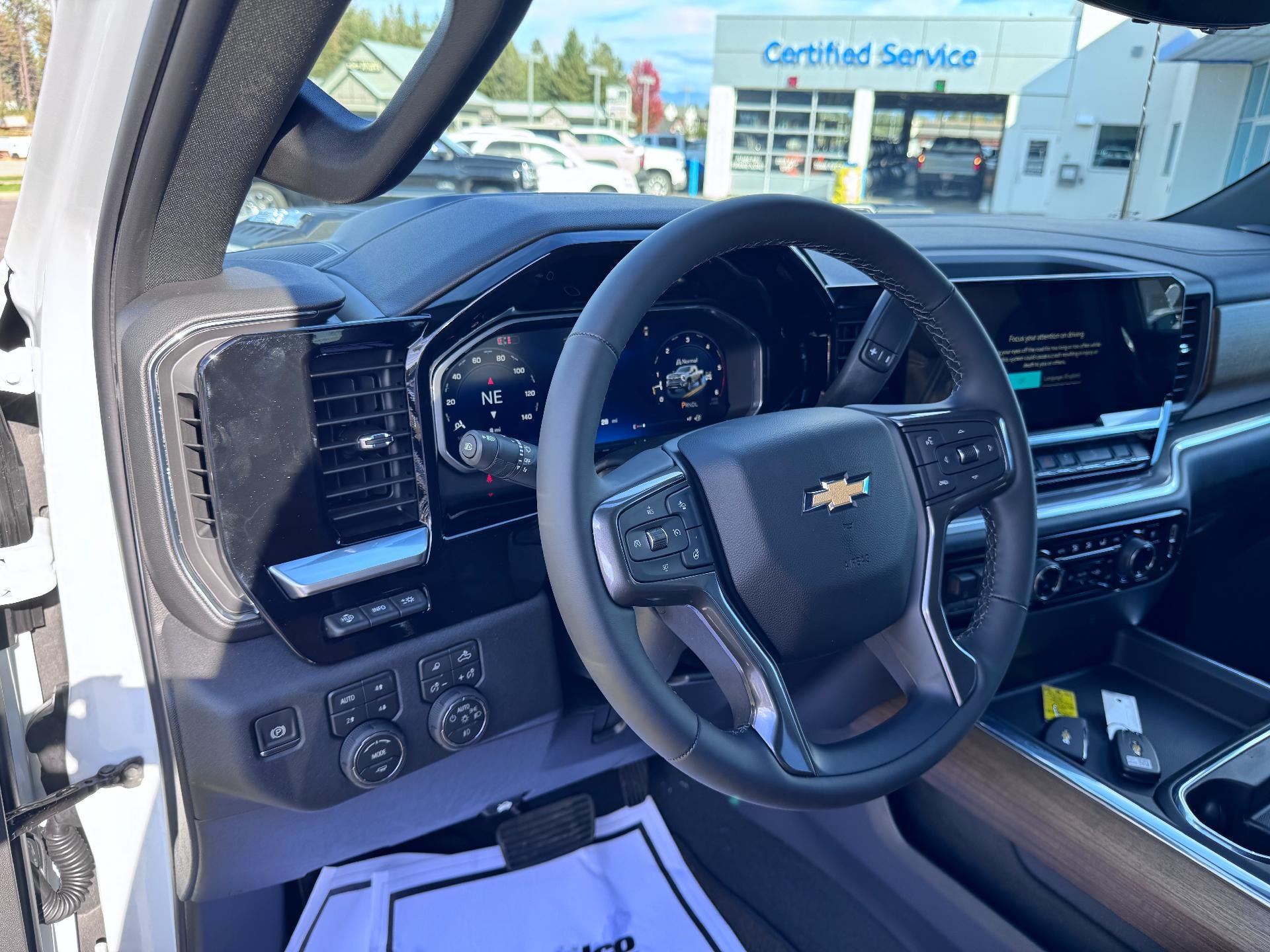 2026 Chevrolet Silverado 3500 HD HIGH COUNTRY / CREW / DMAX DIESEL / PREMIUM PCKG / Z71 OFF ROAD / STANDARD BOX