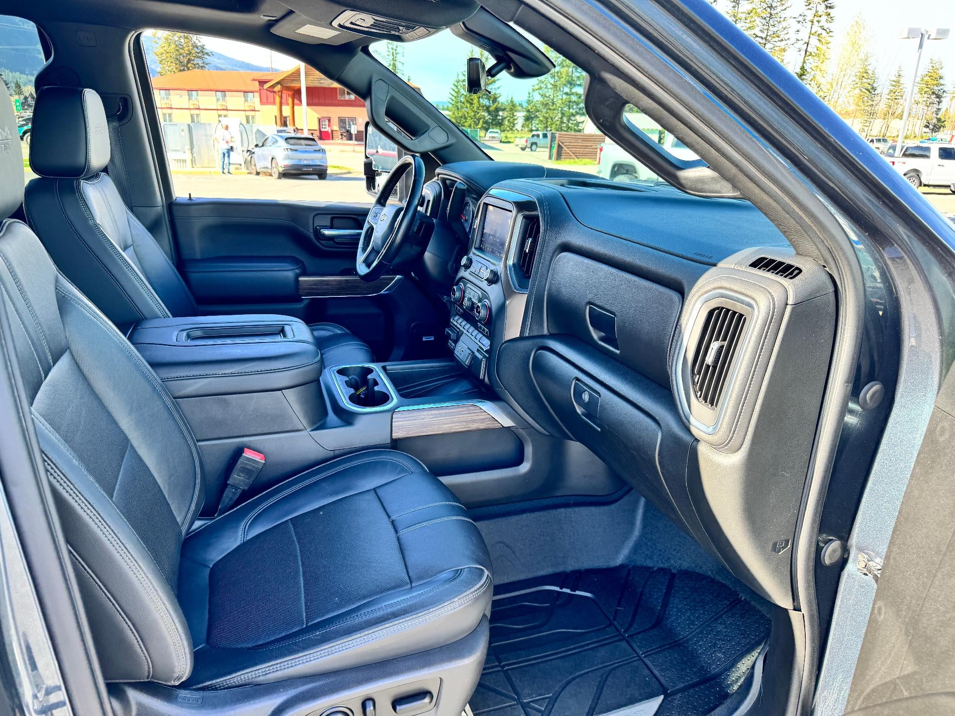 2020 Chevrolet Silverado 3500 HD HIGH COUNTRY / CREW / DMAX DIESEL / DUAL REAR WHEEL / LONG BOX / 35K MILES