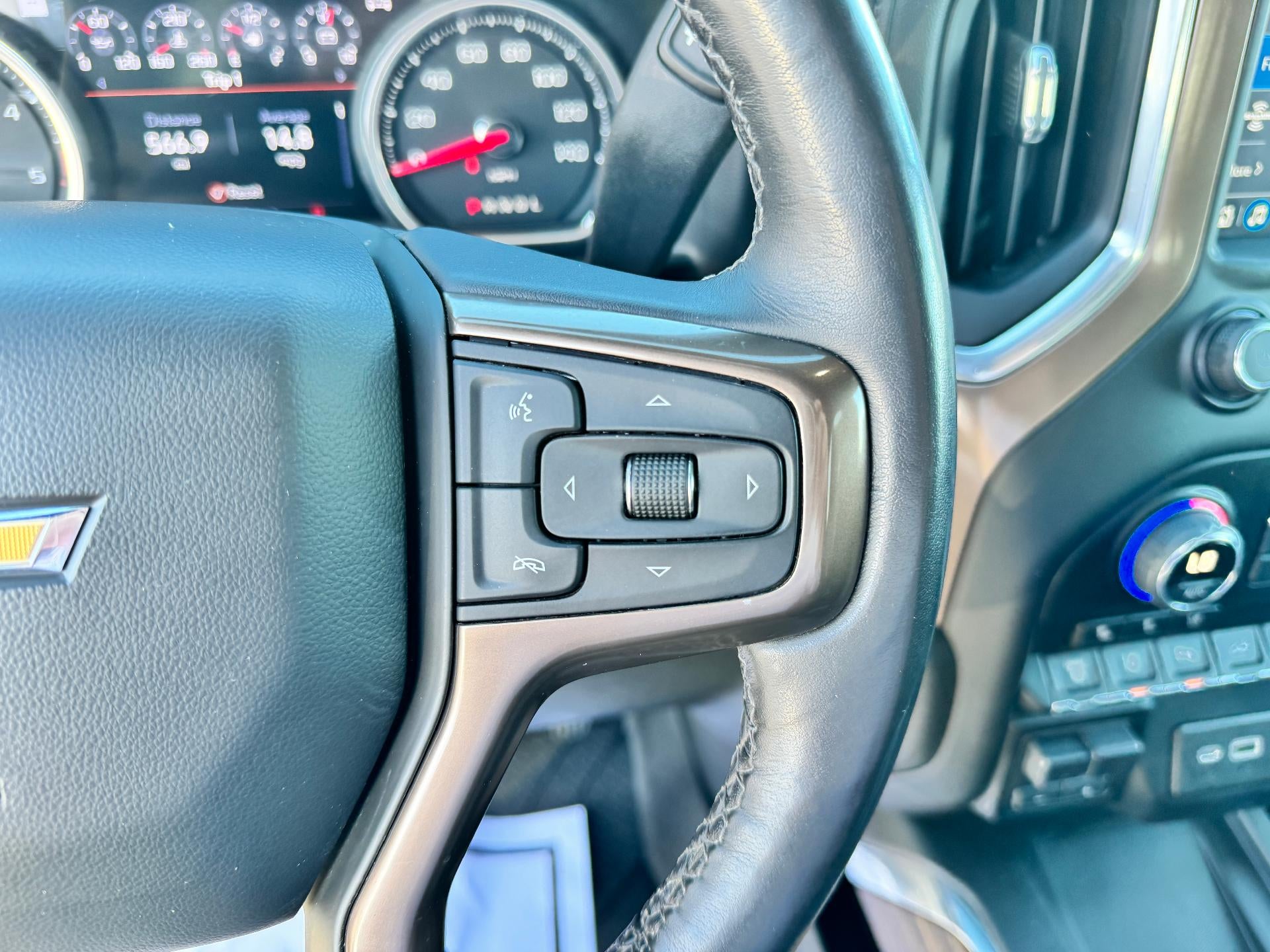 2020 Chevrolet Silverado 3500 HD HIGH COUNTRY / CREW / DMAX DIESEL / DUAL REAR WHEEL / LONG BOX / 35K MILES