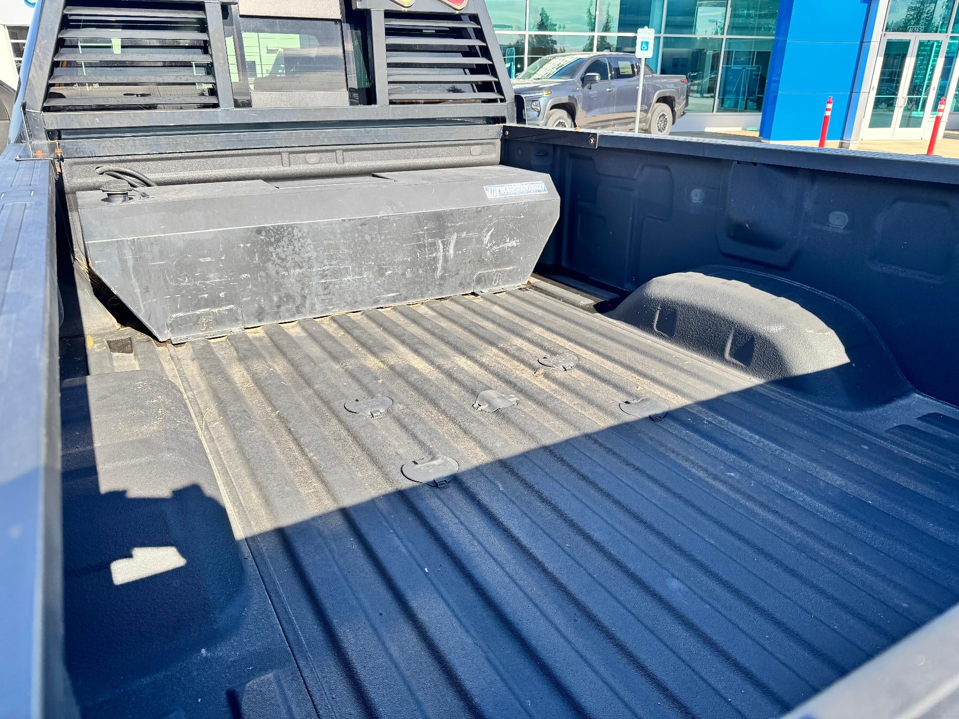 2020 Chevrolet Silverado 3500 HD HIGH COUNTRY / CREW / DMAX DIESEL / DUAL REAR WHEEL / LONG BOX / 35K MILES