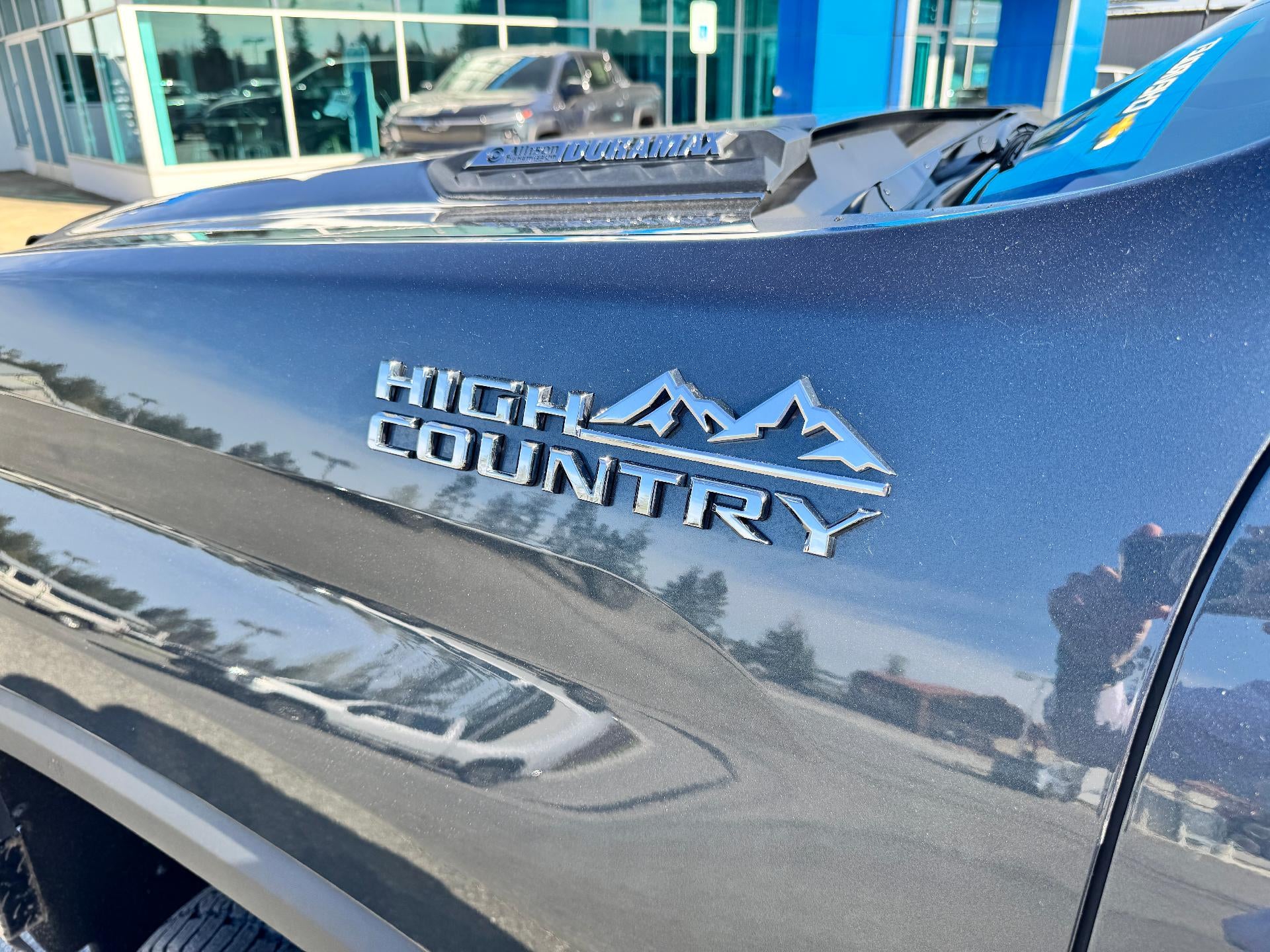 2020 Chevrolet Silverado 3500 HD HIGH COUNTRY / CREW / DMAX DIESEL / DUAL REAR WHEEL / LONG BOX / 35K MILES