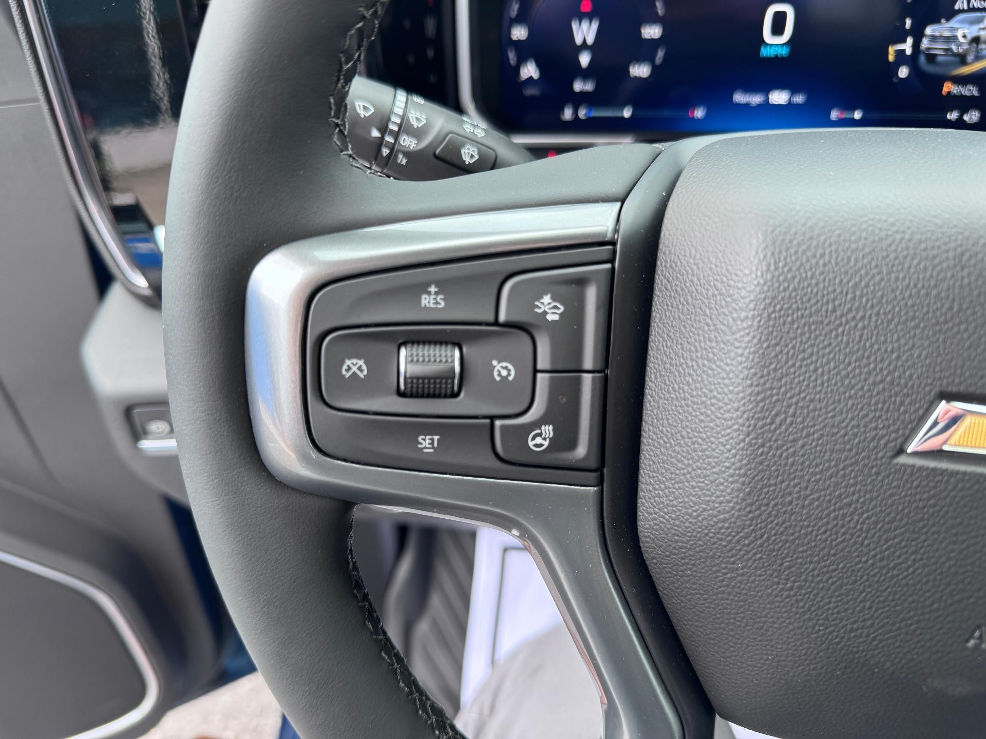 2026 Chevrolet Silverado 2500 HD LT / DOUBLE CAB / 6.6 LITER GAS V8 / Z71 OFF ROAD / STANDARD BOX