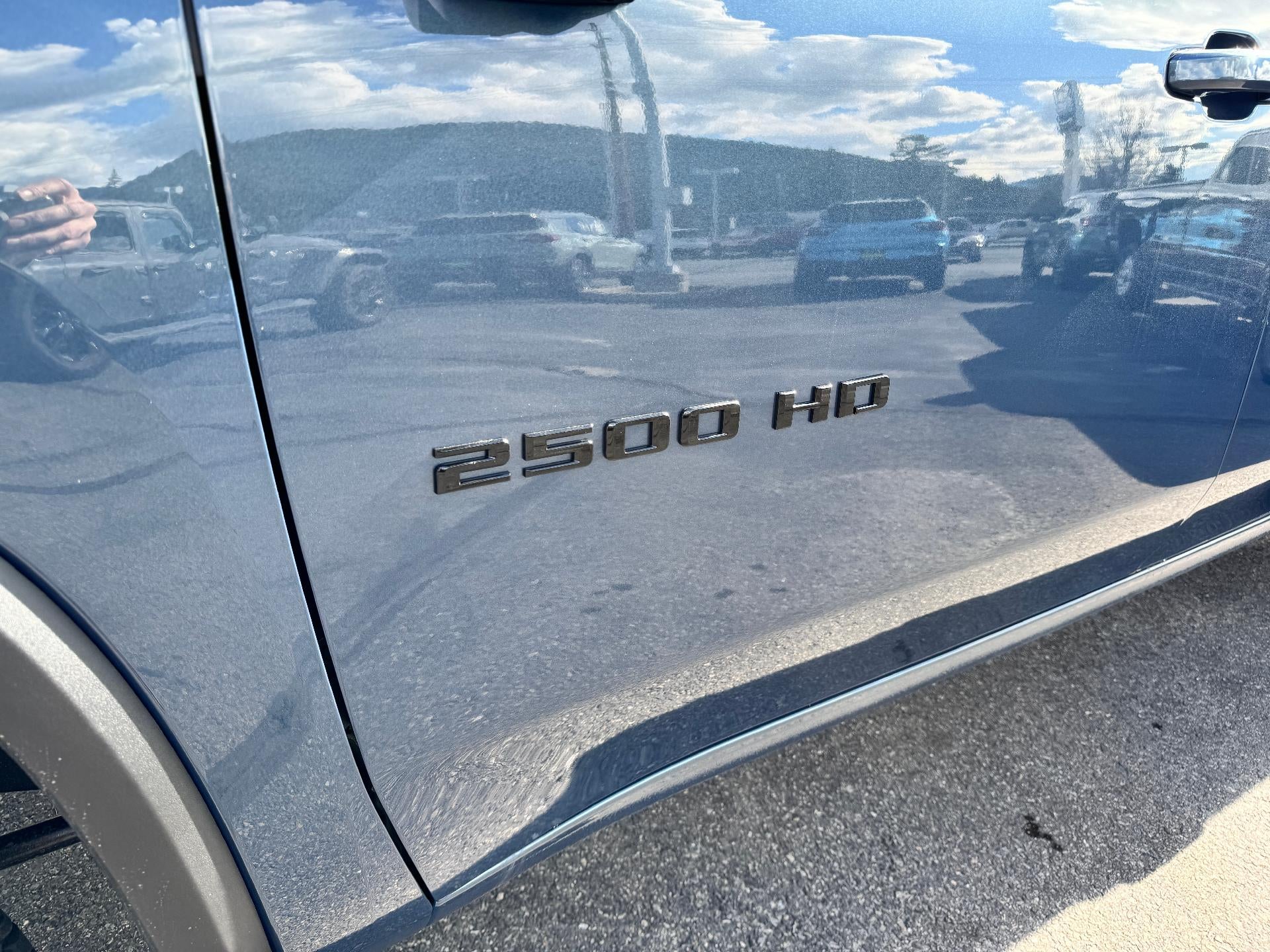 2026 Chevrolet Silverado 2500 HD LT / DOUBLE CAB / 6.6 LITER GAS V8 / Z71 OFF ROAD / LEATHER / STANDARD BOX
