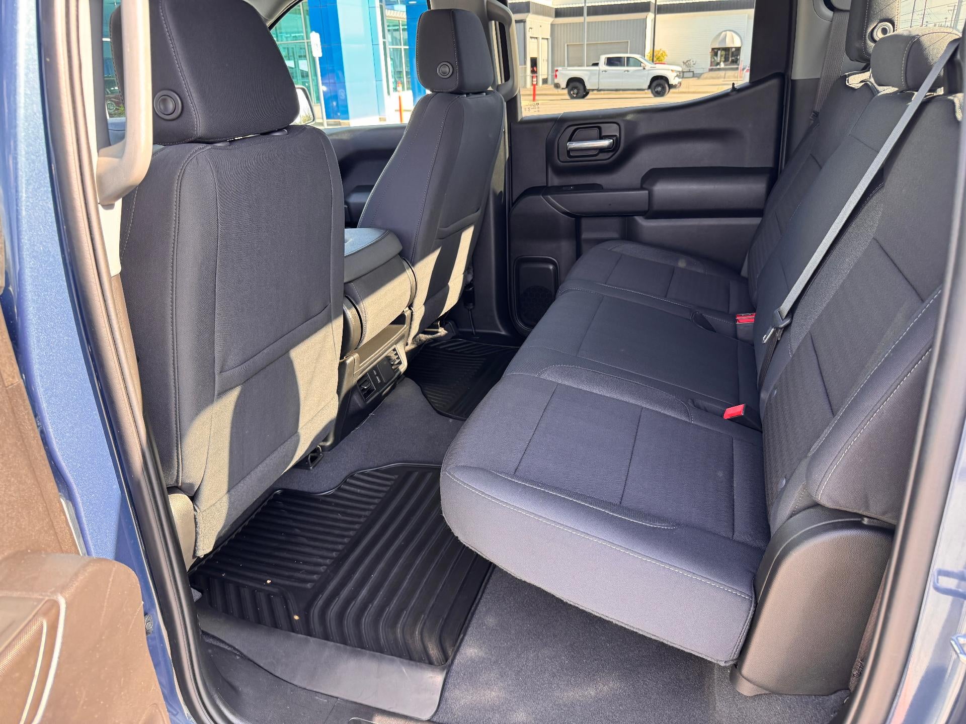 2024 Chevrolet Silverado 1500 CUSTOM / CREW / 2.7 TURBOMAX / SHORT BOX / 1 OWNER / WARRANTY