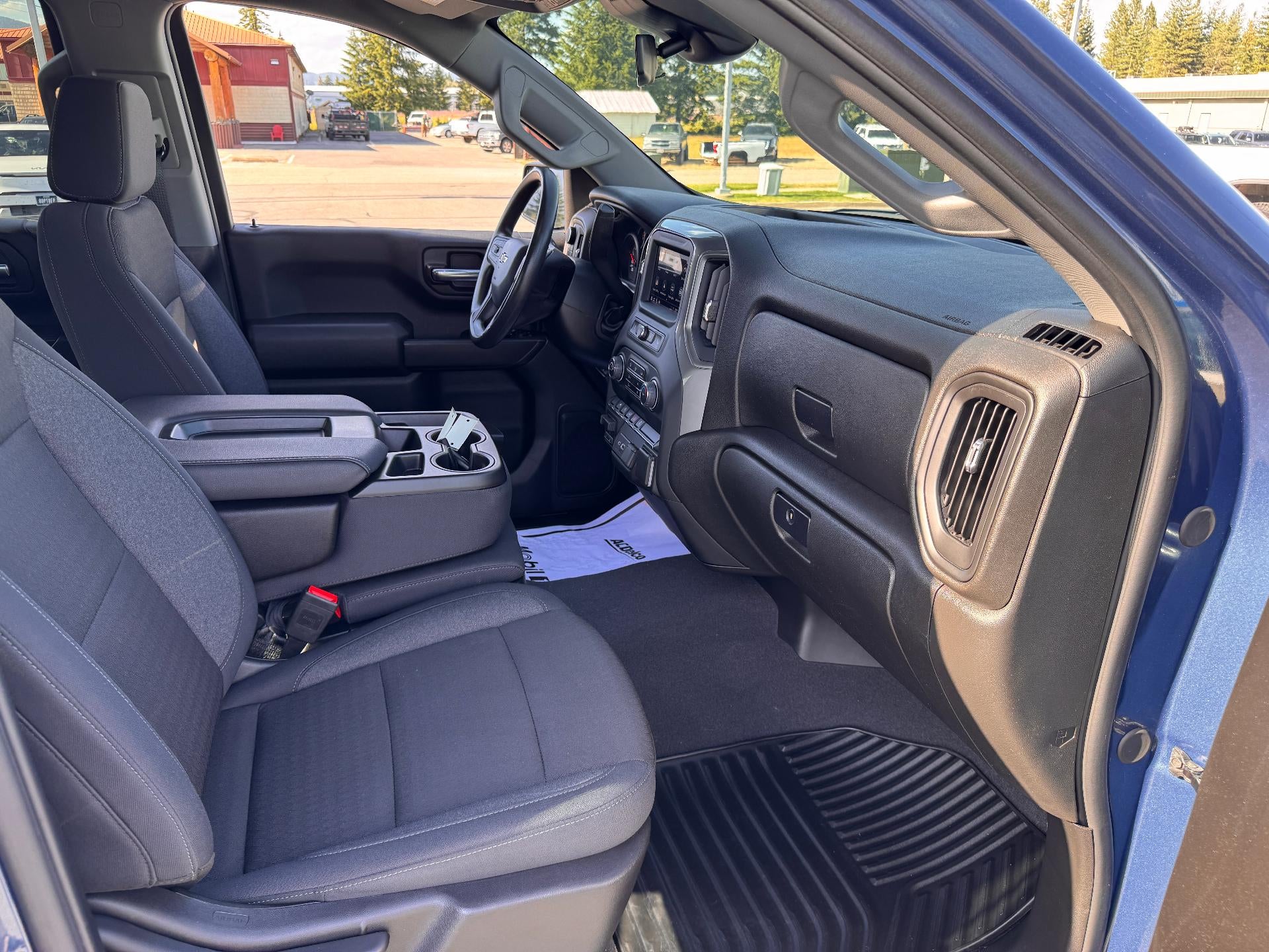 2024 Chevrolet Silverado 1500 CUSTOM / CREW / 2.7 TURBOMAX / SHORT BOX / 1 OWNER / WARRANTY