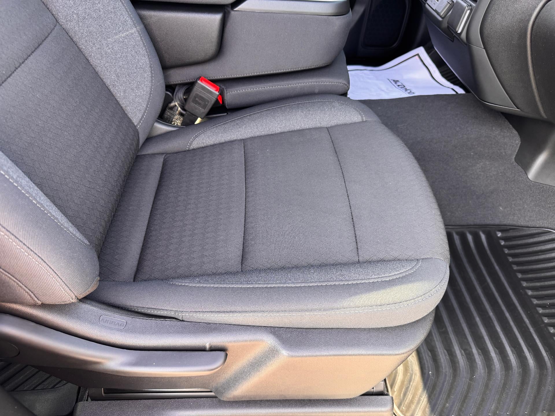 2024 Chevrolet Silverado 1500 CUSTOM / CREW / 2.7 TURBOMAX / SHORT BOX / 1 OWNER / WARRANTY