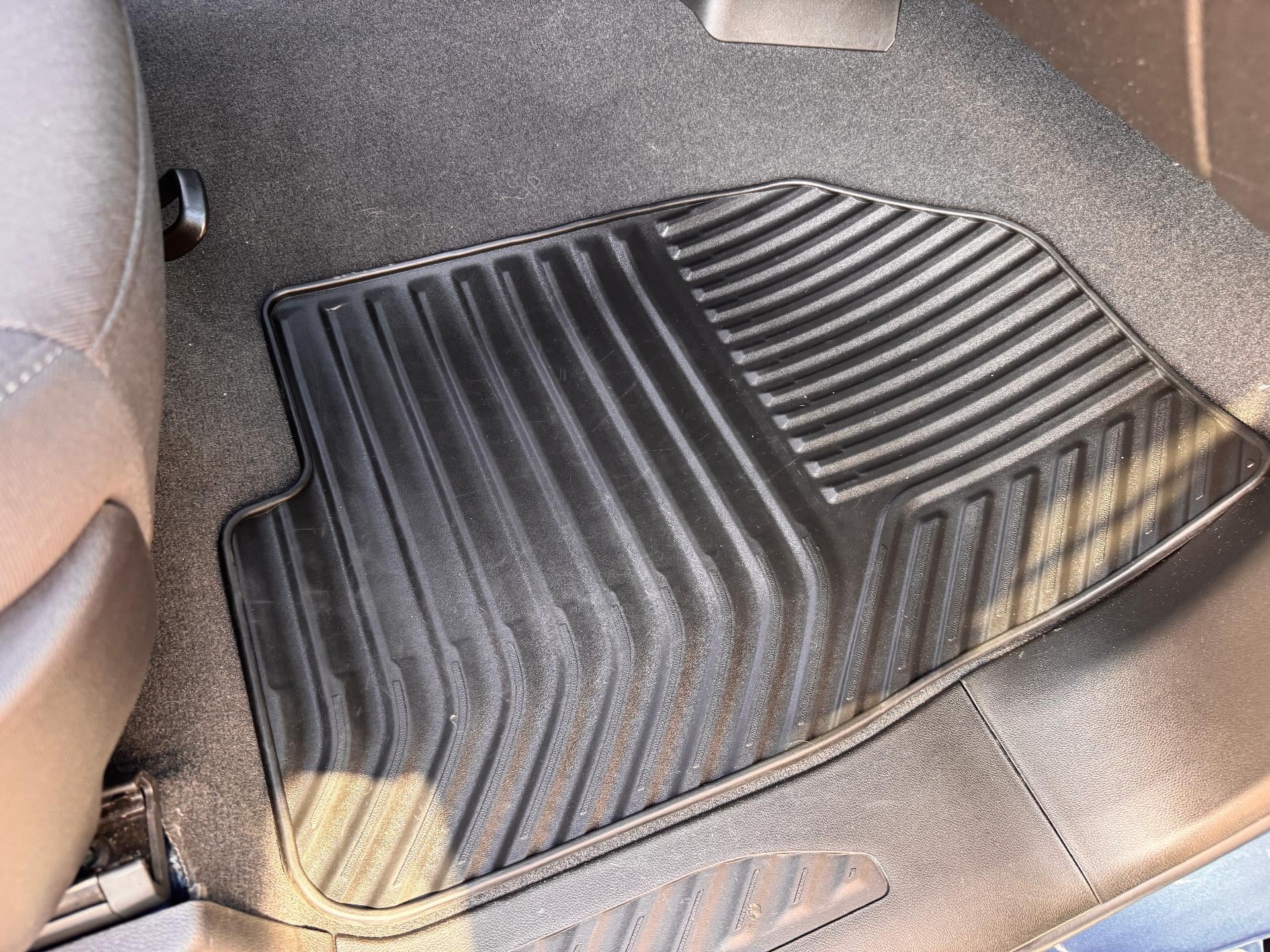 2024 Chevrolet Silverado 1500 CUSTOM / CREW / 2.7 TURBOMAX / SHORT BOX / 1 OWNER / WARRANTY