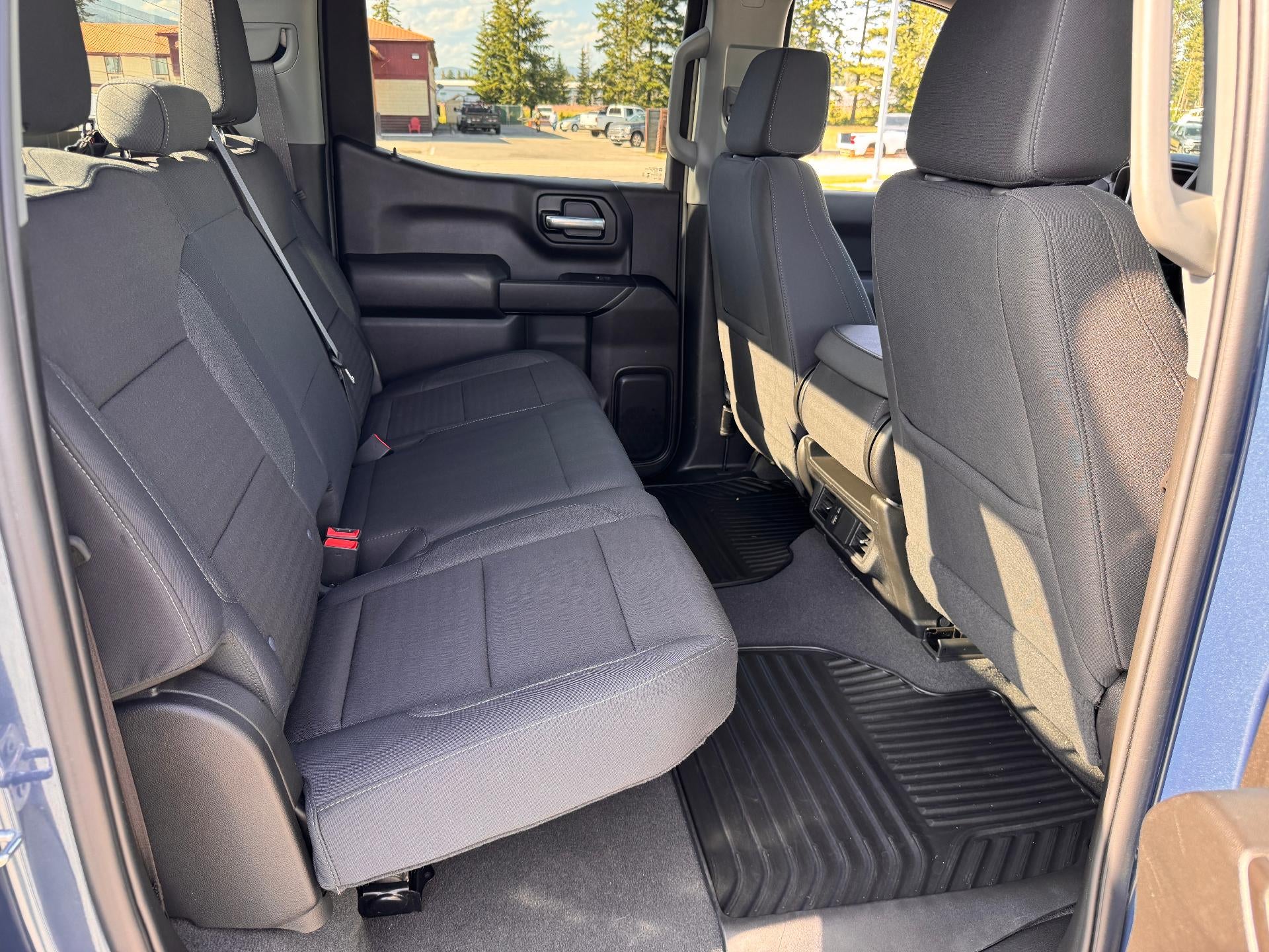 2024 Chevrolet Silverado 1500 CUSTOM / CREW / 2.7 TURBOMAX / SHORT BOX / 1 OWNER / WARRANTY