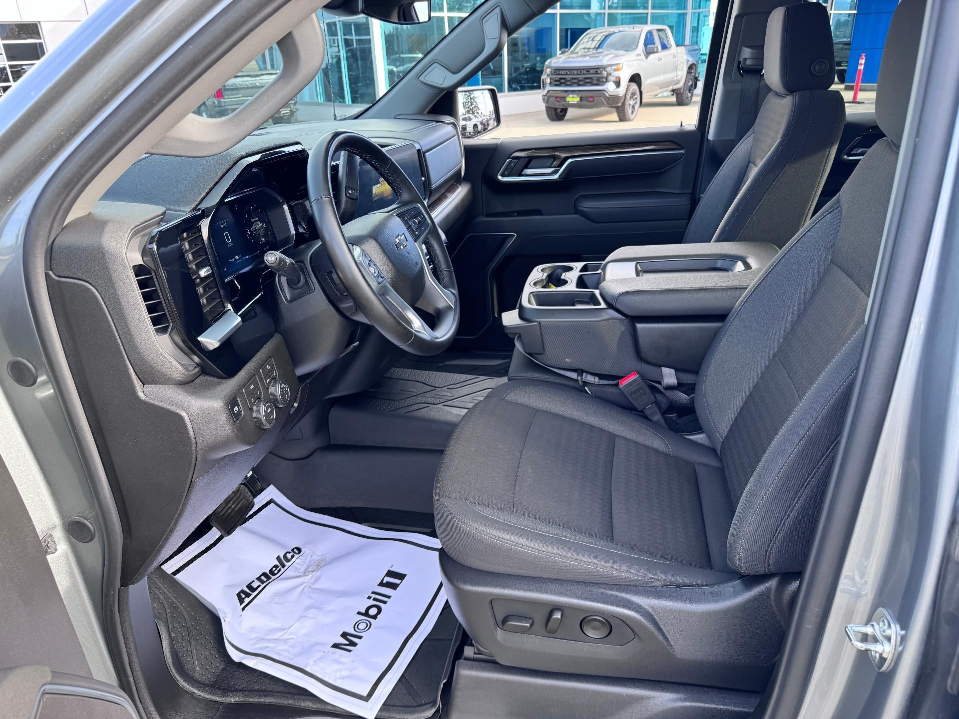 2026 Chevrolet Silverado 1500 RST / CREW / 2.7 TURBOMAX / SELECT PCKG / HEATED SEATS / 15K MILES / WARRANTY