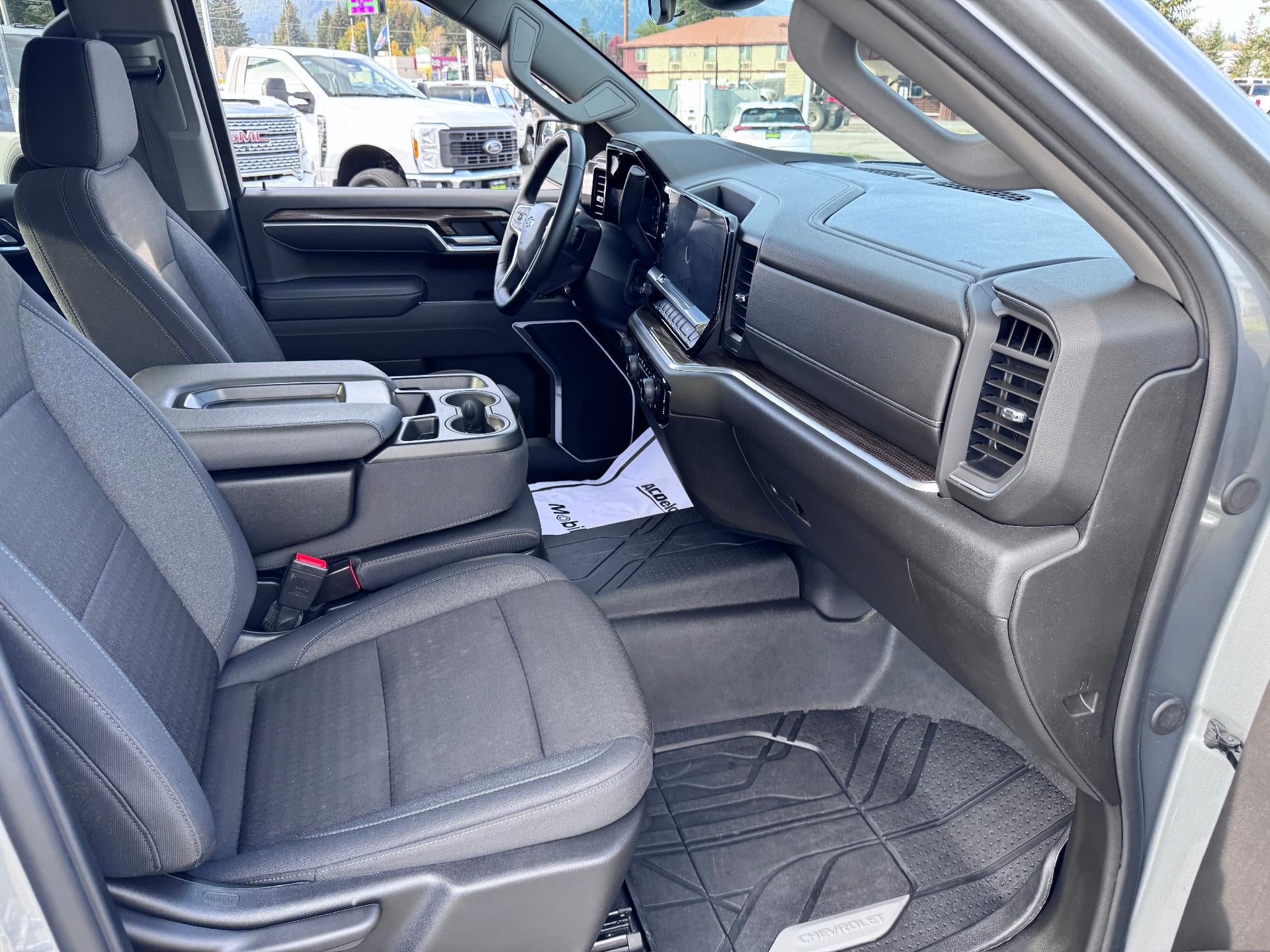 2026 Chevrolet Silverado 1500 RST / CREW / 2.7 TURBOMAX / SELECT PCKG / HEATED SEATS / 15K MILES / WARRANTY