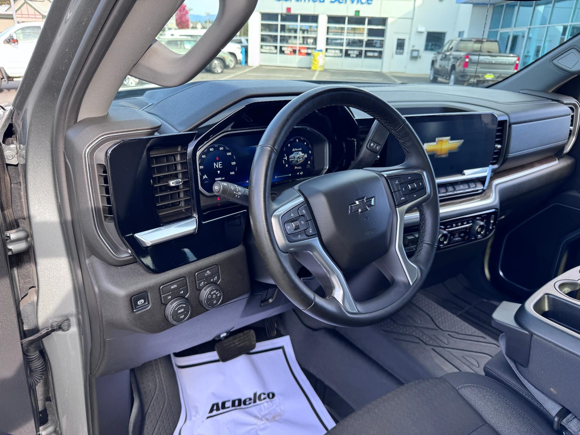 2026 Chevrolet Silverado 1500 RST / CREW / 2.7 TURBOMAX / SELECT PCKG / HEATED SEATS / 15K MILES / WARRANTY