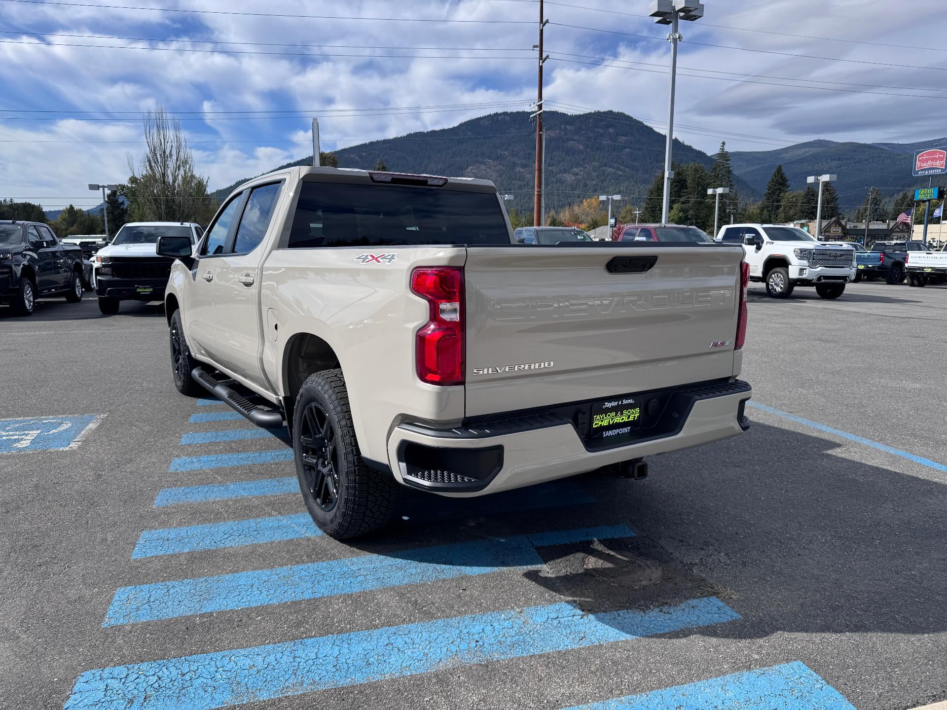 2026 Chevrolet Silverado 1500 RST / CREW / 2.7 TURBOMAX / SELECT PCKG / SHORT BOX