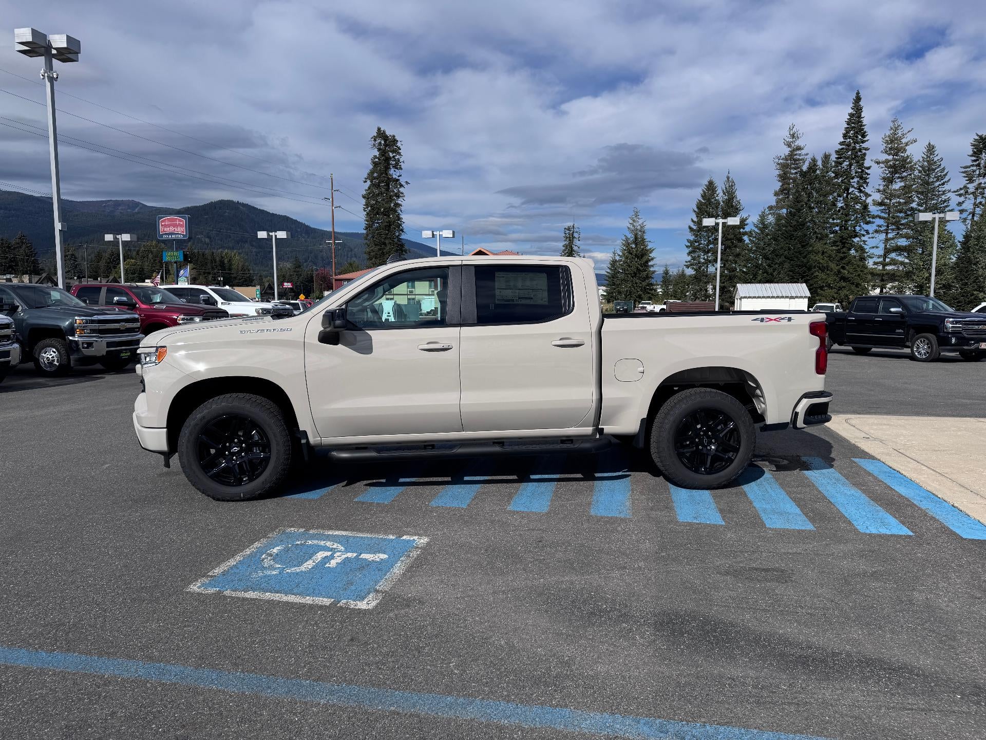 2026 Chevrolet Silverado 1500 RST / CREW / 2.7 TURBOMAX / SELECT PCKG / SHORT BOX