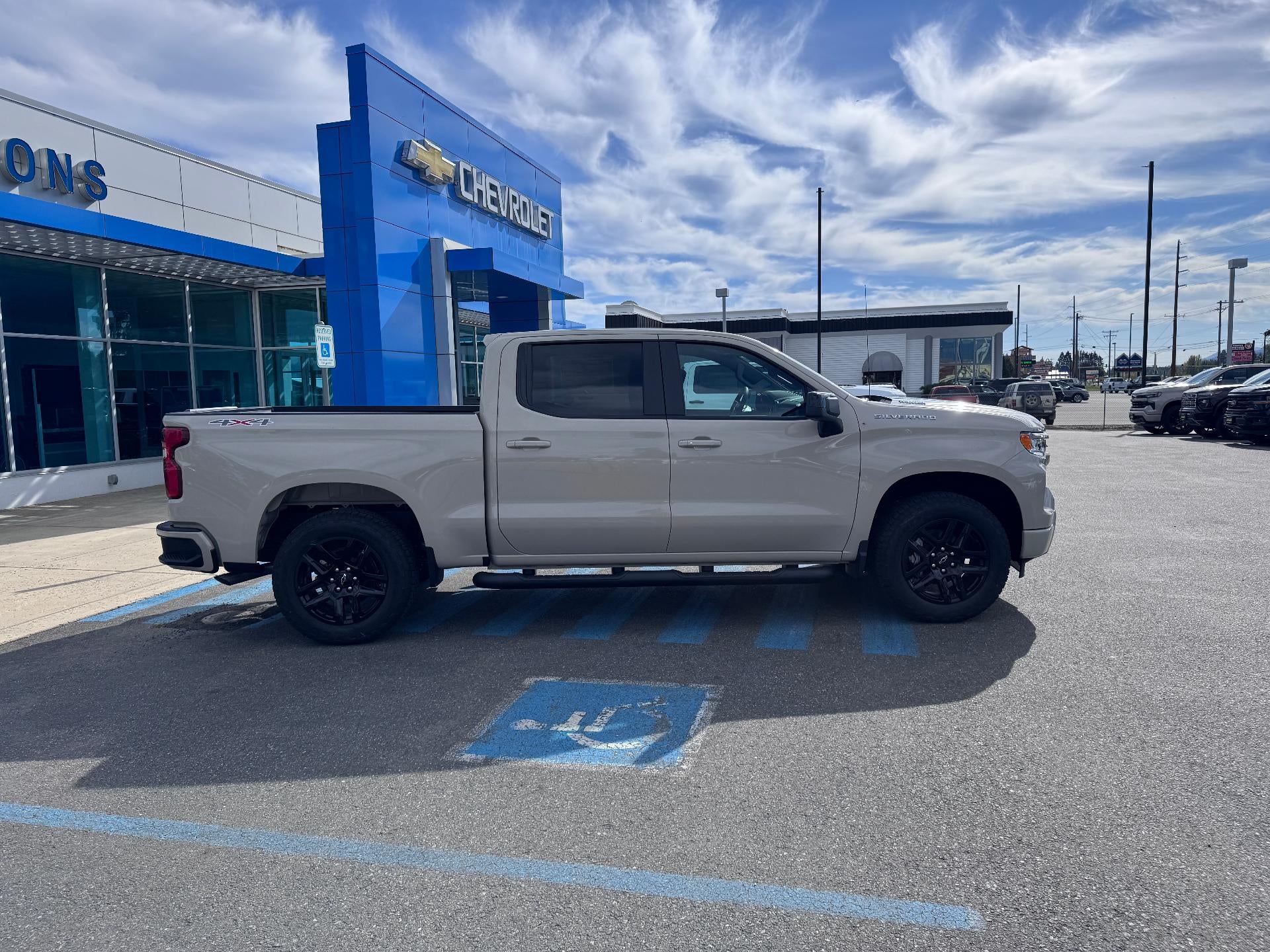 2026 Chevrolet Silverado 1500 RST / CREW / 2.7 TURBOMAX / SELECT PCKG / SHORT BOX