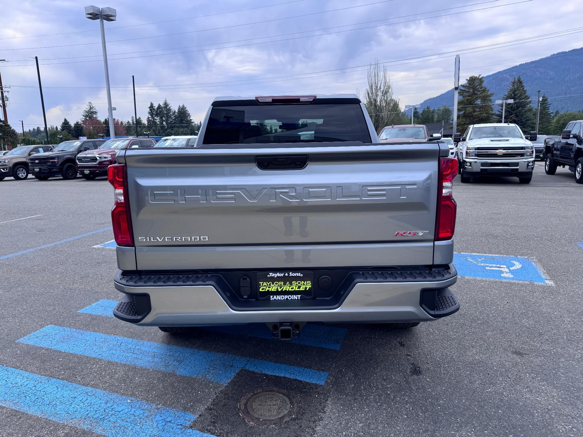 2026 Chevrolet Silverado 1500 RST / CREW / 2.7 TURBOMAX / SELECT PCKG / SHORT BOX