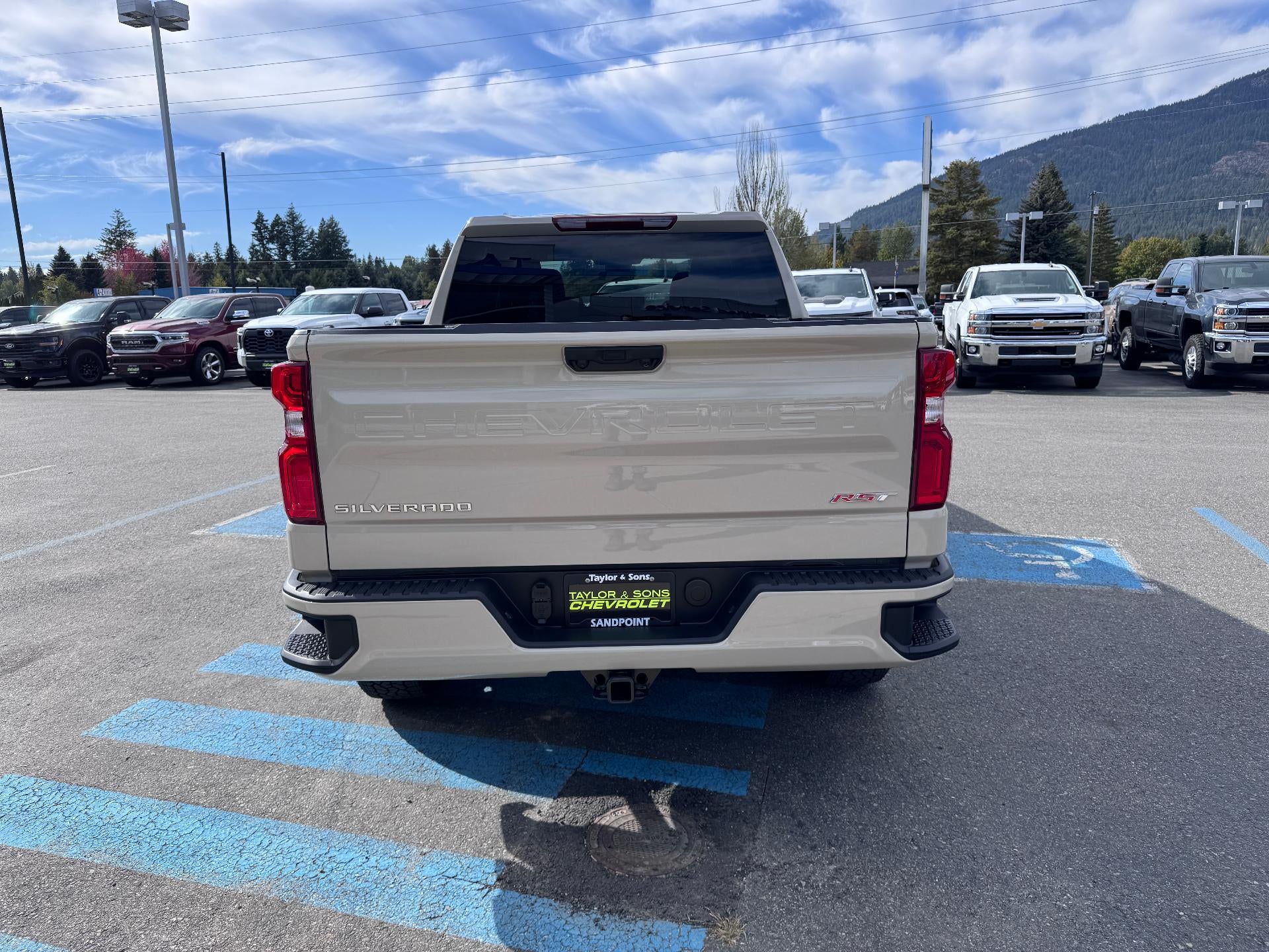 2026 Chevrolet Silverado 1500 RST / CREW / 2.7 TURBOMAX / SELECT PCKG / SHORT BOX