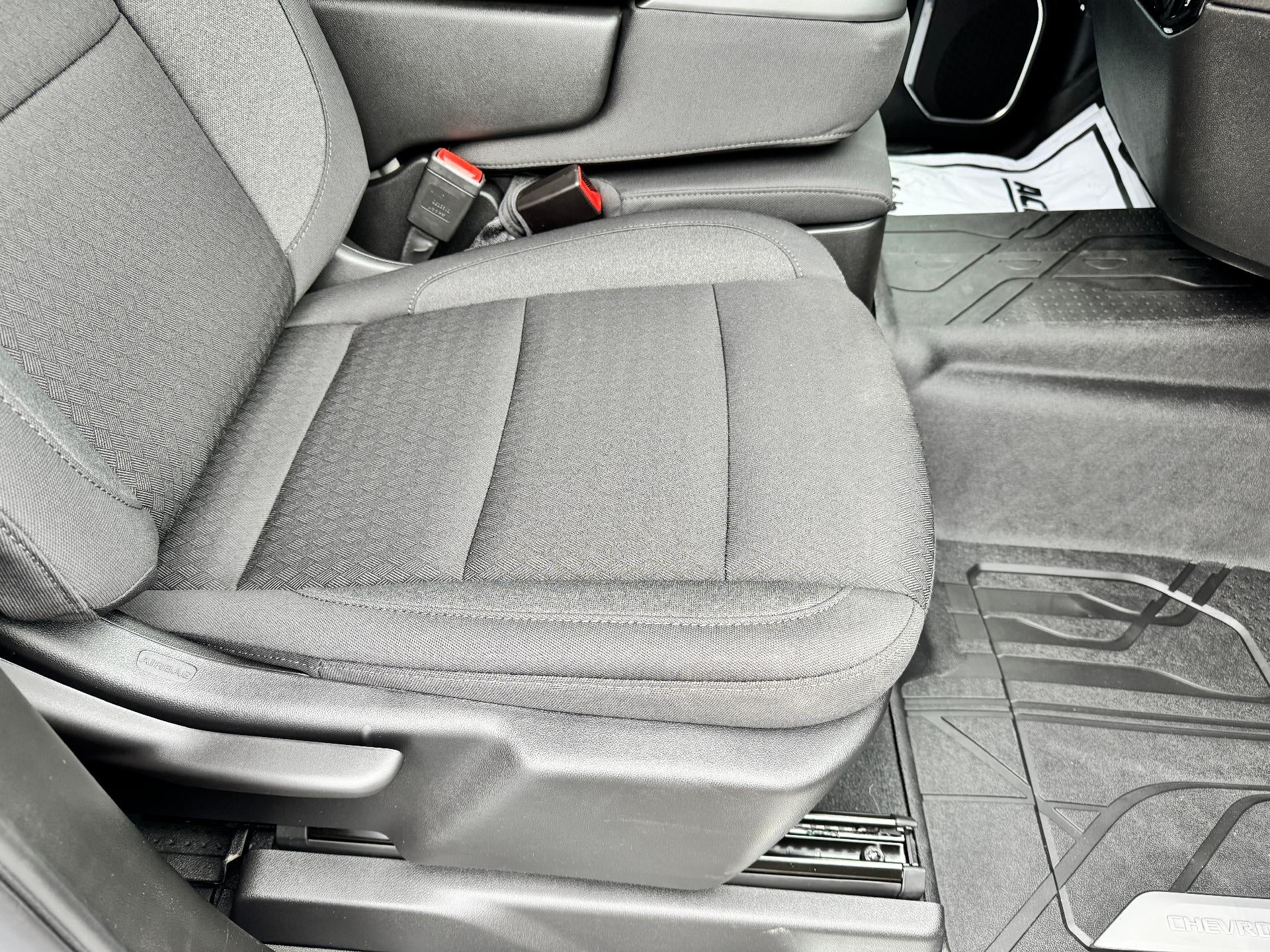 2026 Chevrolet Silverado 1500 RST / CREW / 2.7 LITER TURBOMAX / SELECT PCKG / SHORT BOX