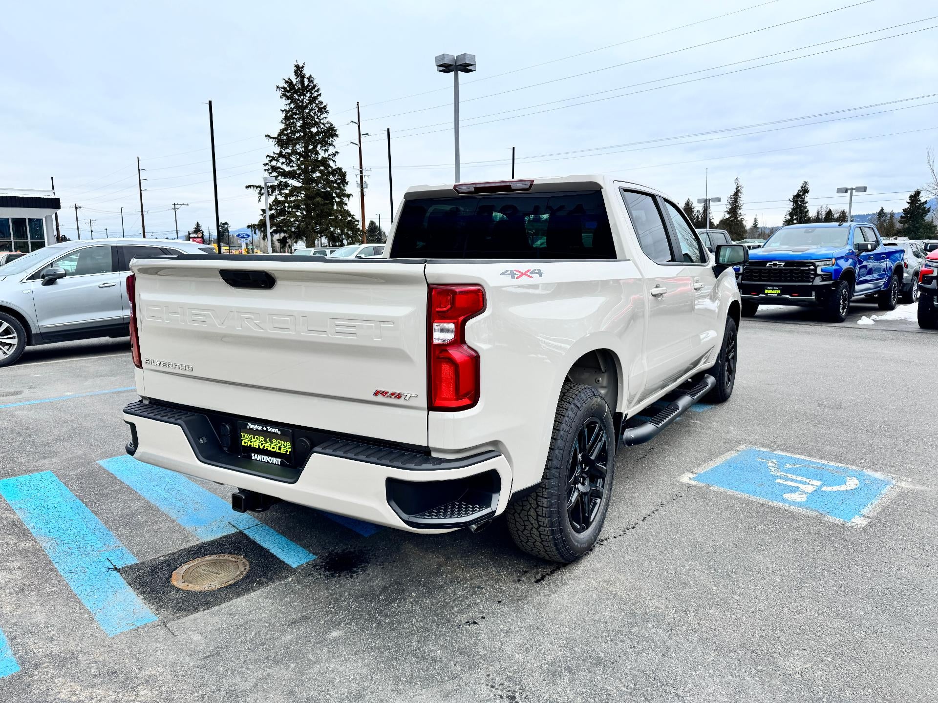 2026 Chevrolet Silverado 1500 RST / CREW / 2.7 LITER TURBOMAX / SELECT PCKG / SHORT BOX