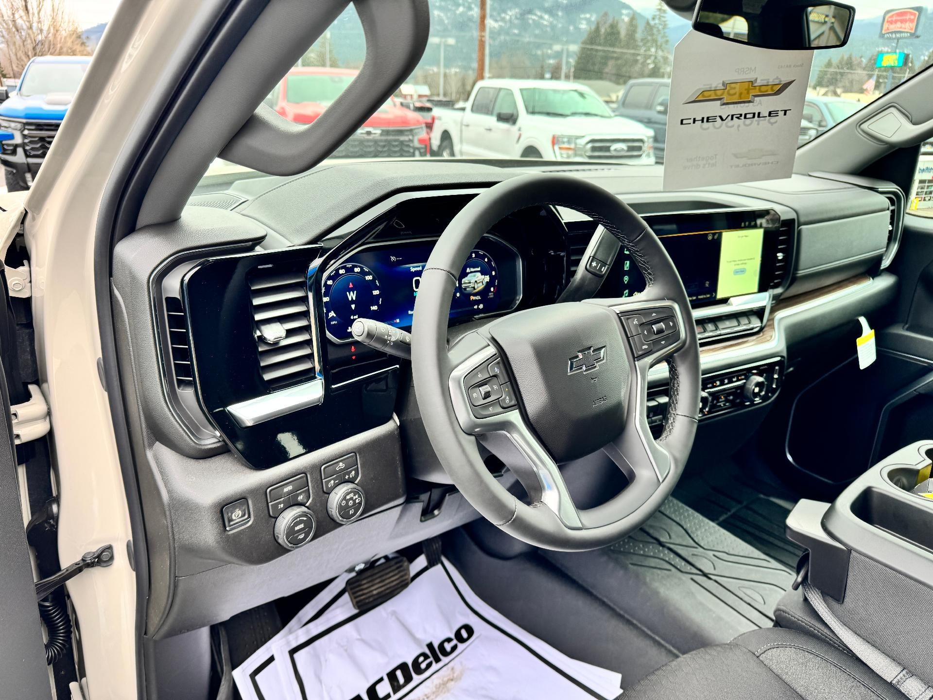 2026 Chevrolet Silverado 1500 RST / CREW / 2.7 LITER TURBOMAX / SELECT PCKG / SHORT BOX