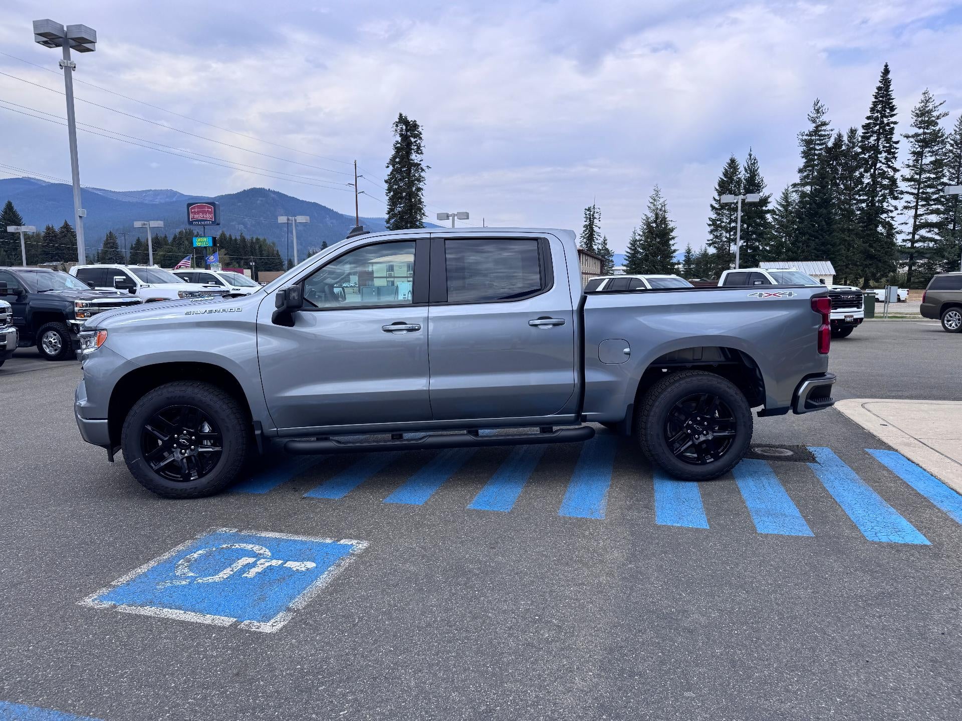2026 Chevrolet Silverado 1500 RST / CREW / 2.7 TURBOMAX / SELECT PCKG / SHORT BOX