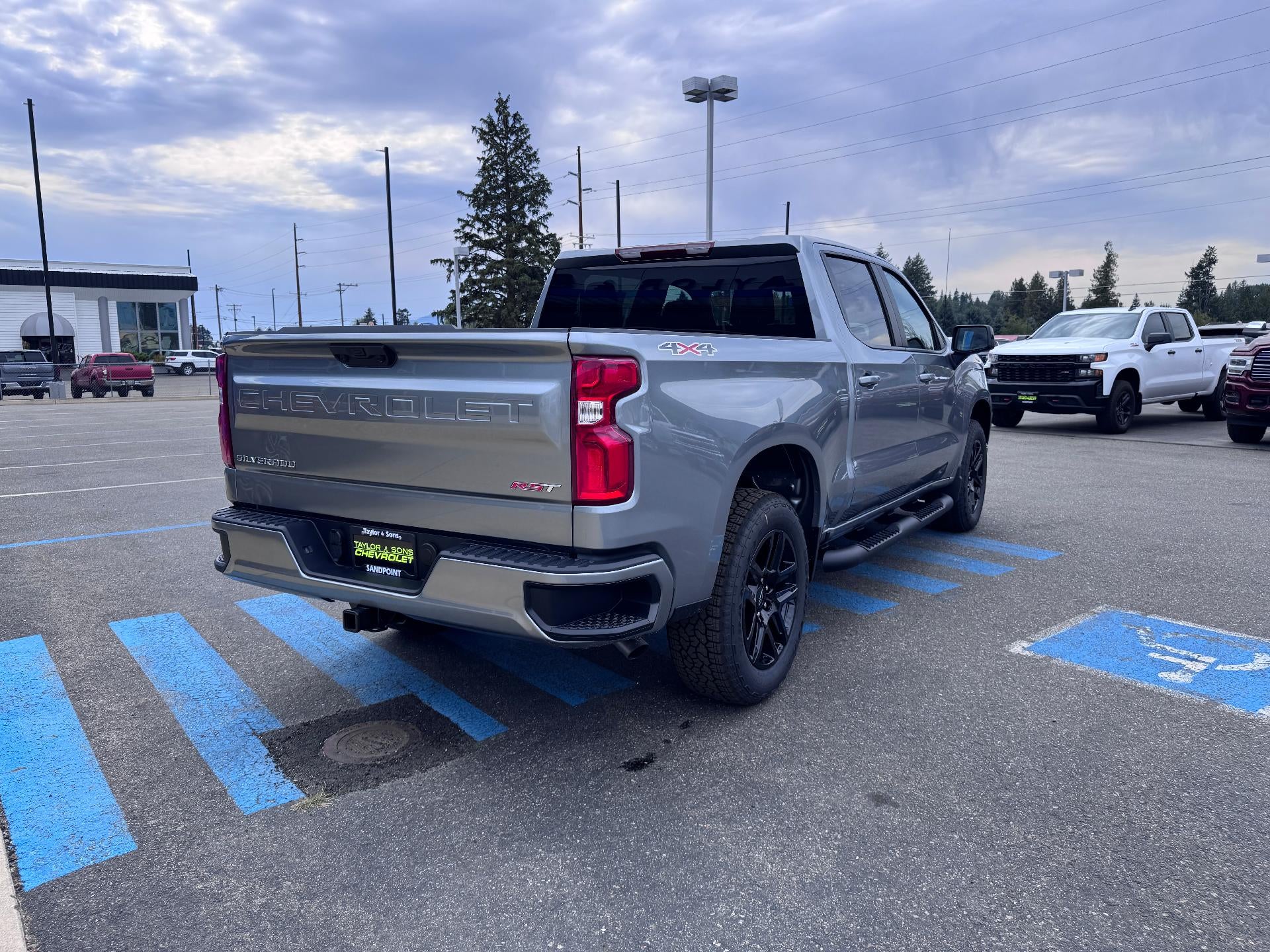 2026 Chevrolet Silverado 1500 RST / CREW / 2.7 TURBOMAX / SELECT PCKG / SHORT BOX