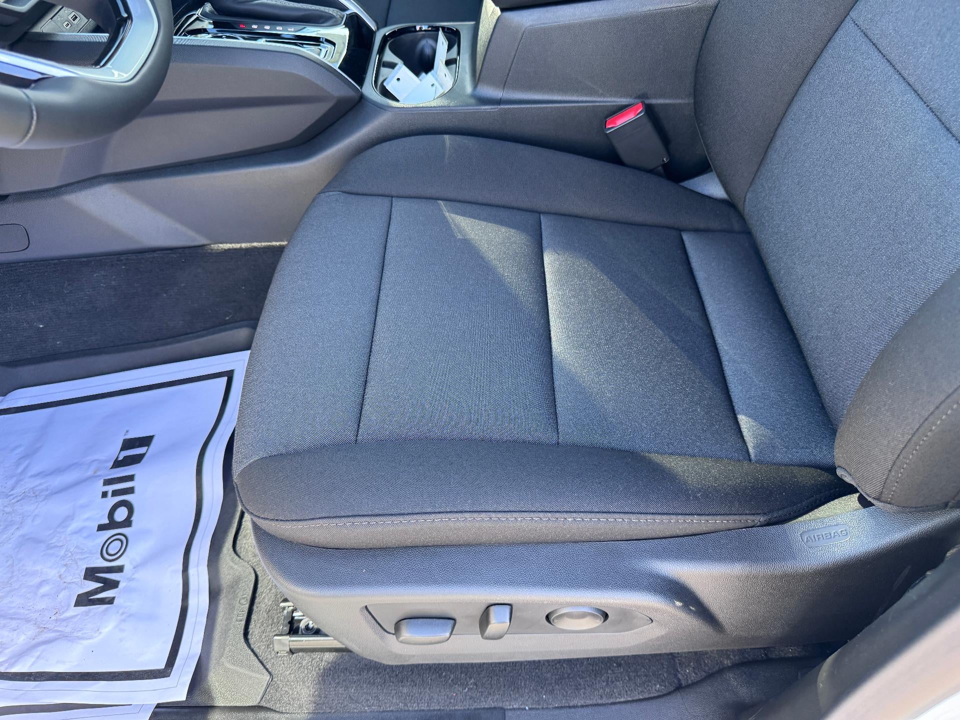 2026 Chevrolet Colorado CUSTOM / CREW / 2.7 TURBOMAX / BEDLINER / TOW PCKG