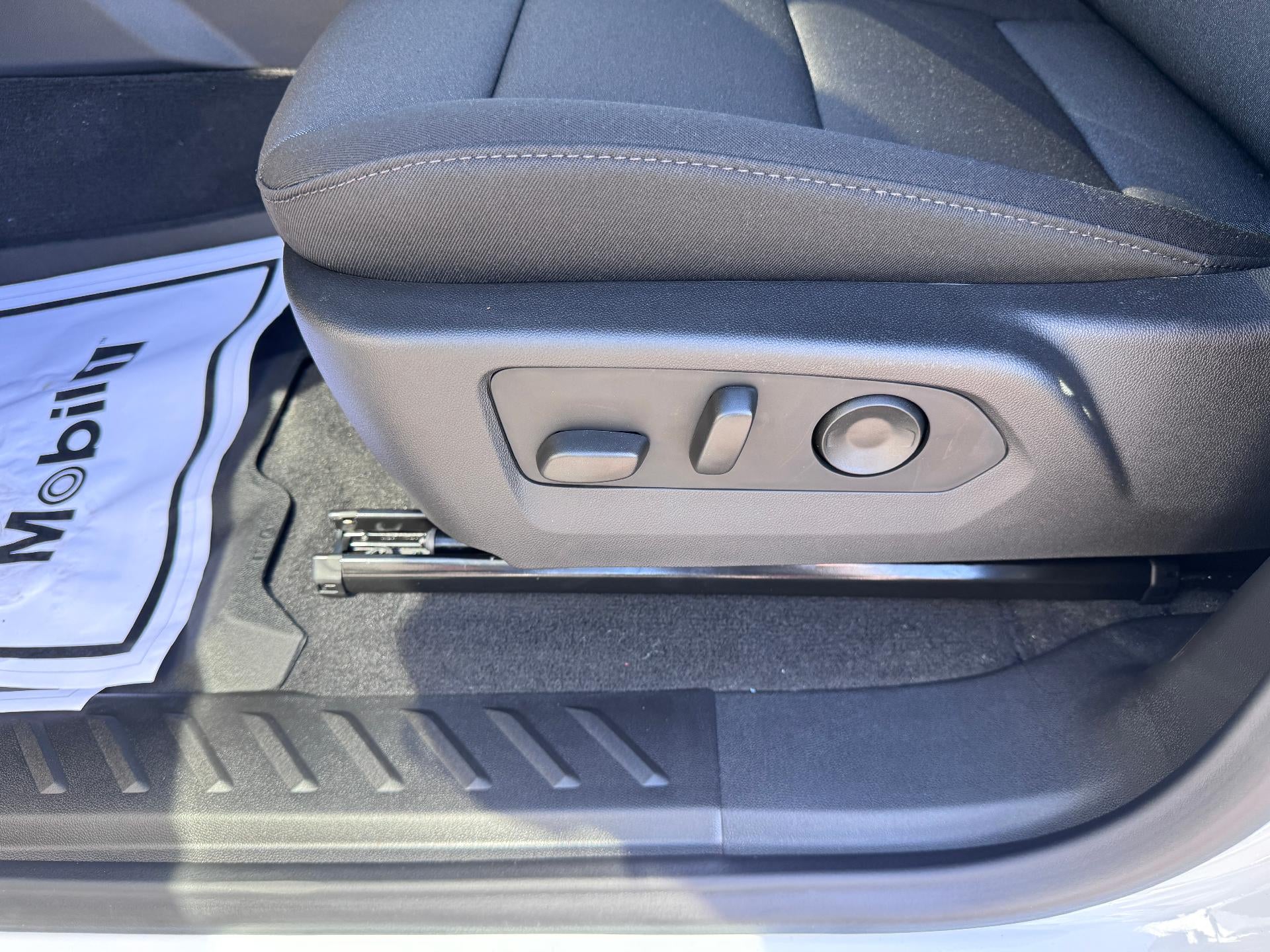 2026 Chevrolet Colorado CUSTOM / CREW / 2.7 TURBOMAX / BEDLINER / TOW PCKG