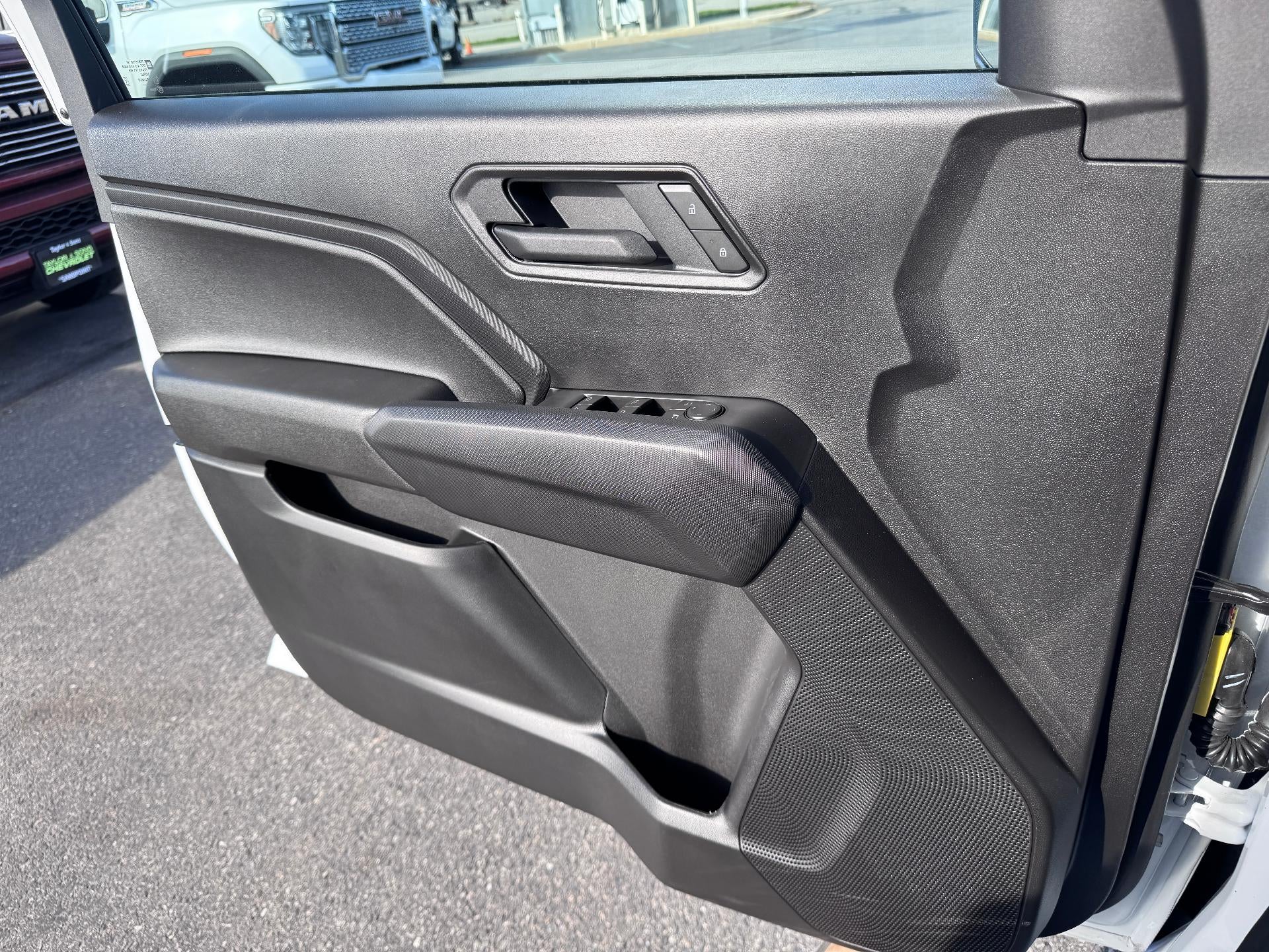 2026 Chevrolet Colorado CUSTOM / CREW / 2.7 TURBOMAX / BEDLINER / TOW PCKG