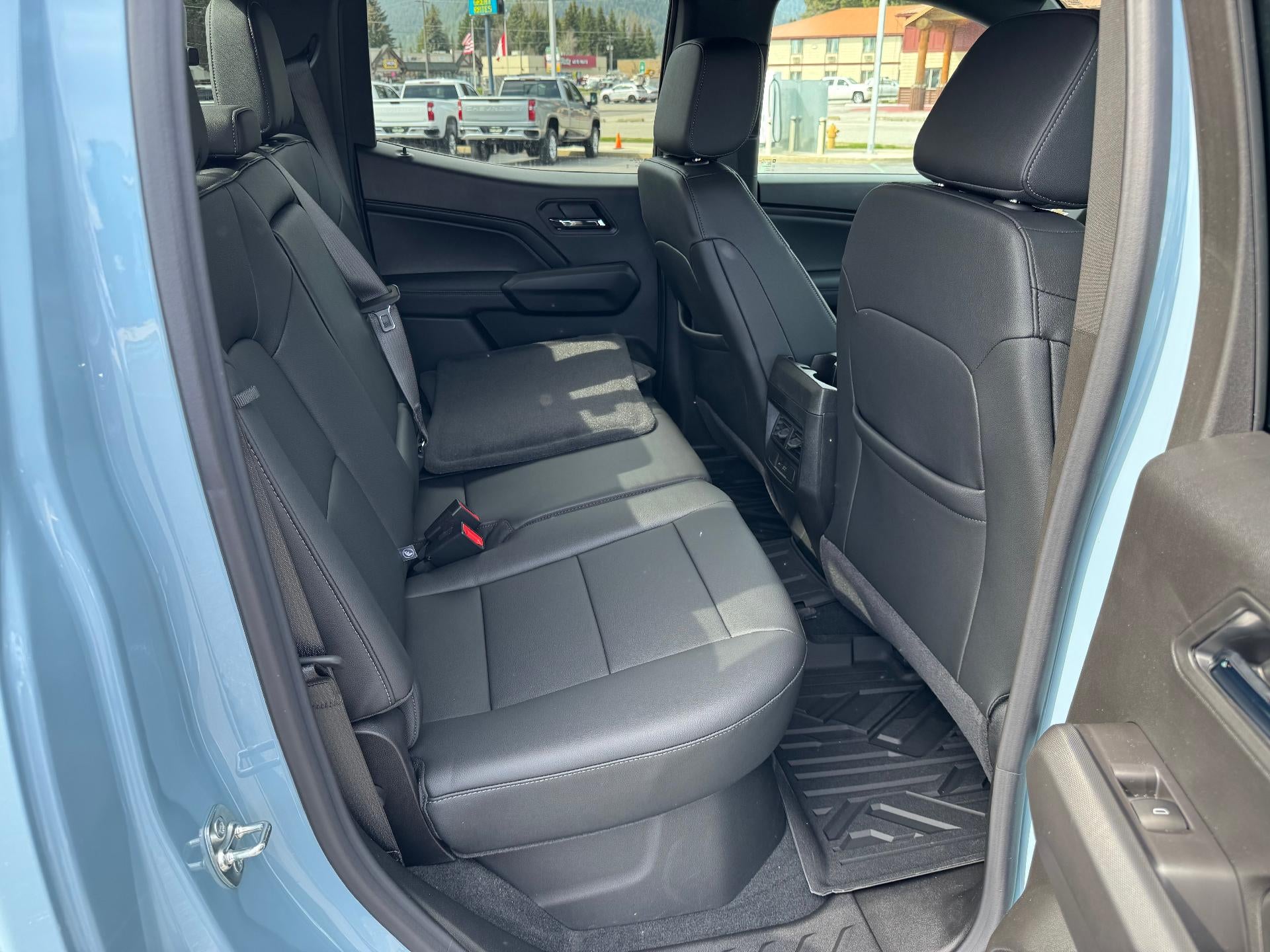 2025 Chevrolet Colorado LT / CREW / 2.7 TURBOMAX / ADAPTIVE CRUISE / HEATED SEATS