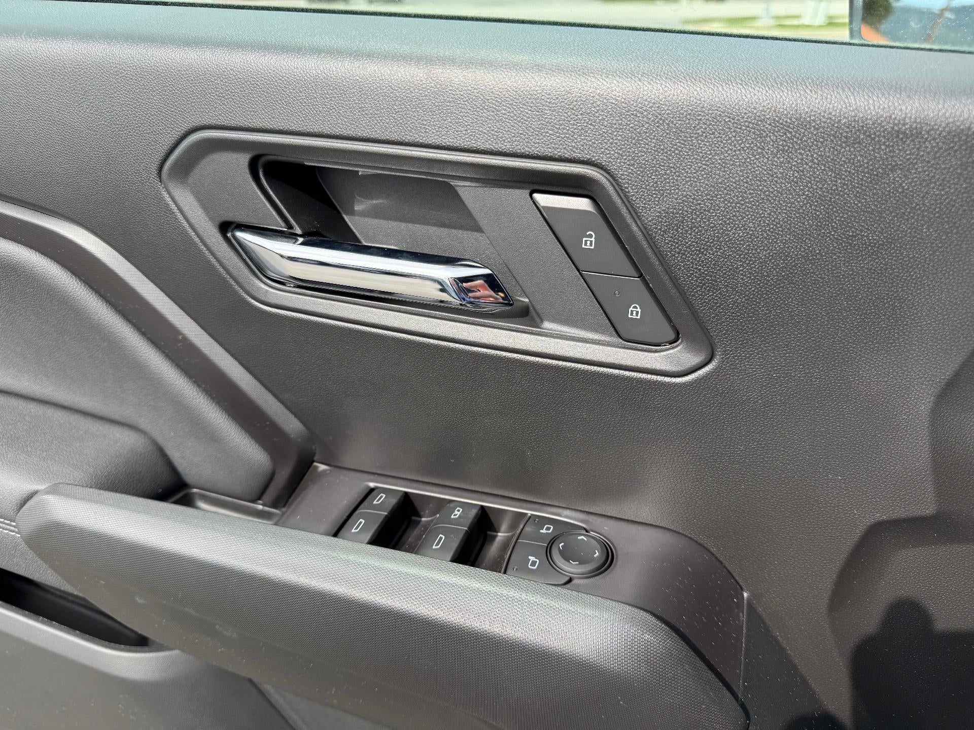 2025 Chevrolet Colorado LT / CREW / 2.7 TURBOMAX / ADAPTIVE CRUISE / HEATED SEATS