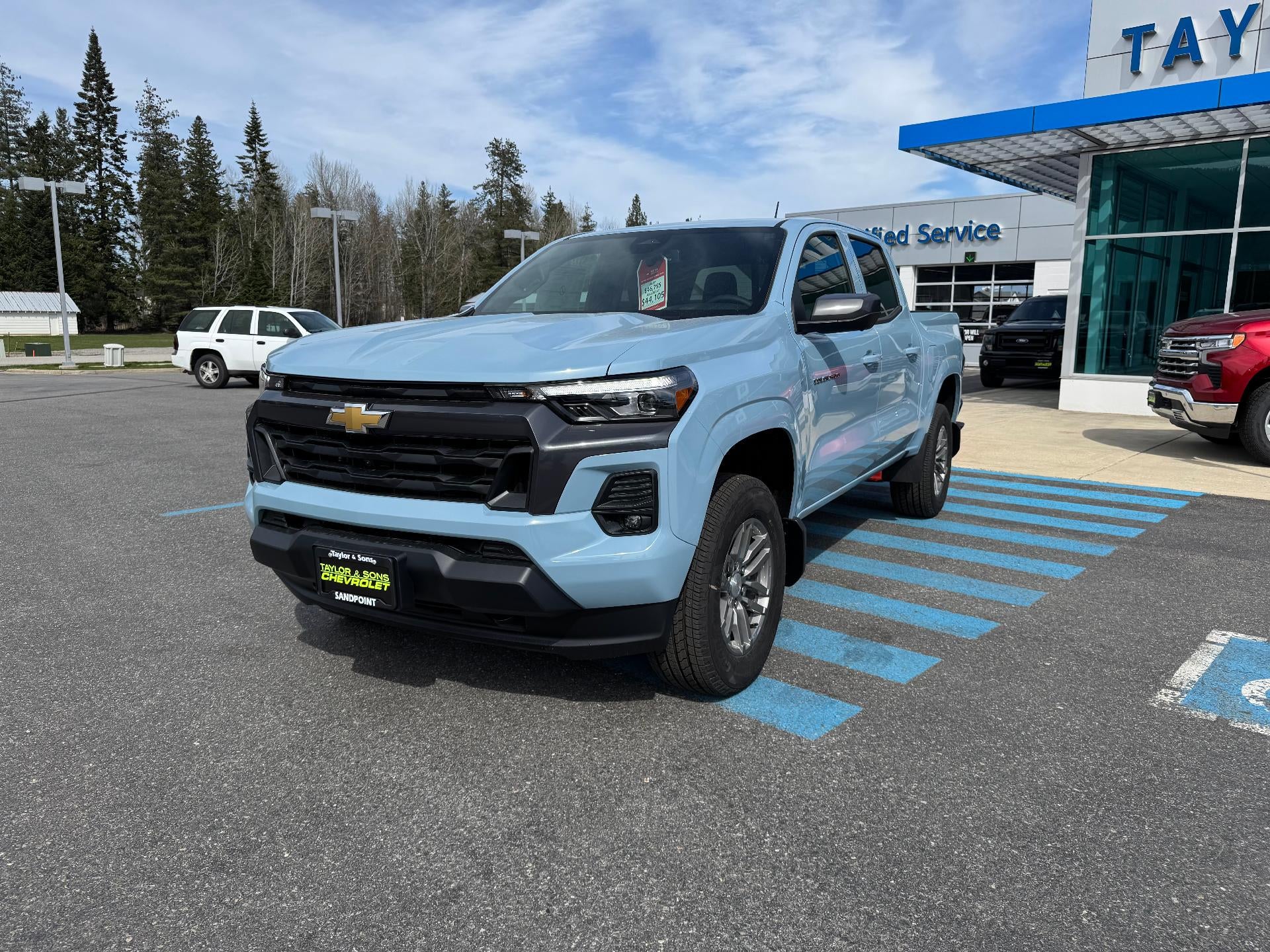 2025 Chevrolet Colorado LT / CREW / 2.7 TURBOMAX / ADAPTIVE CRUISE / HEATED SEATS