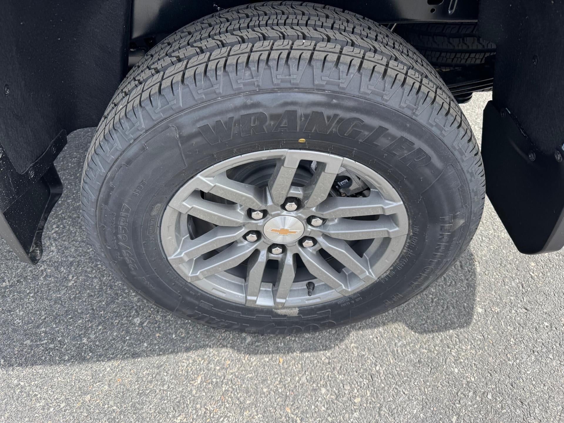 2025 Chevrolet Colorado LT / CREW / 2.7 TURBOMAX / ADAPTIVE CRUISE / HEATED SEATS