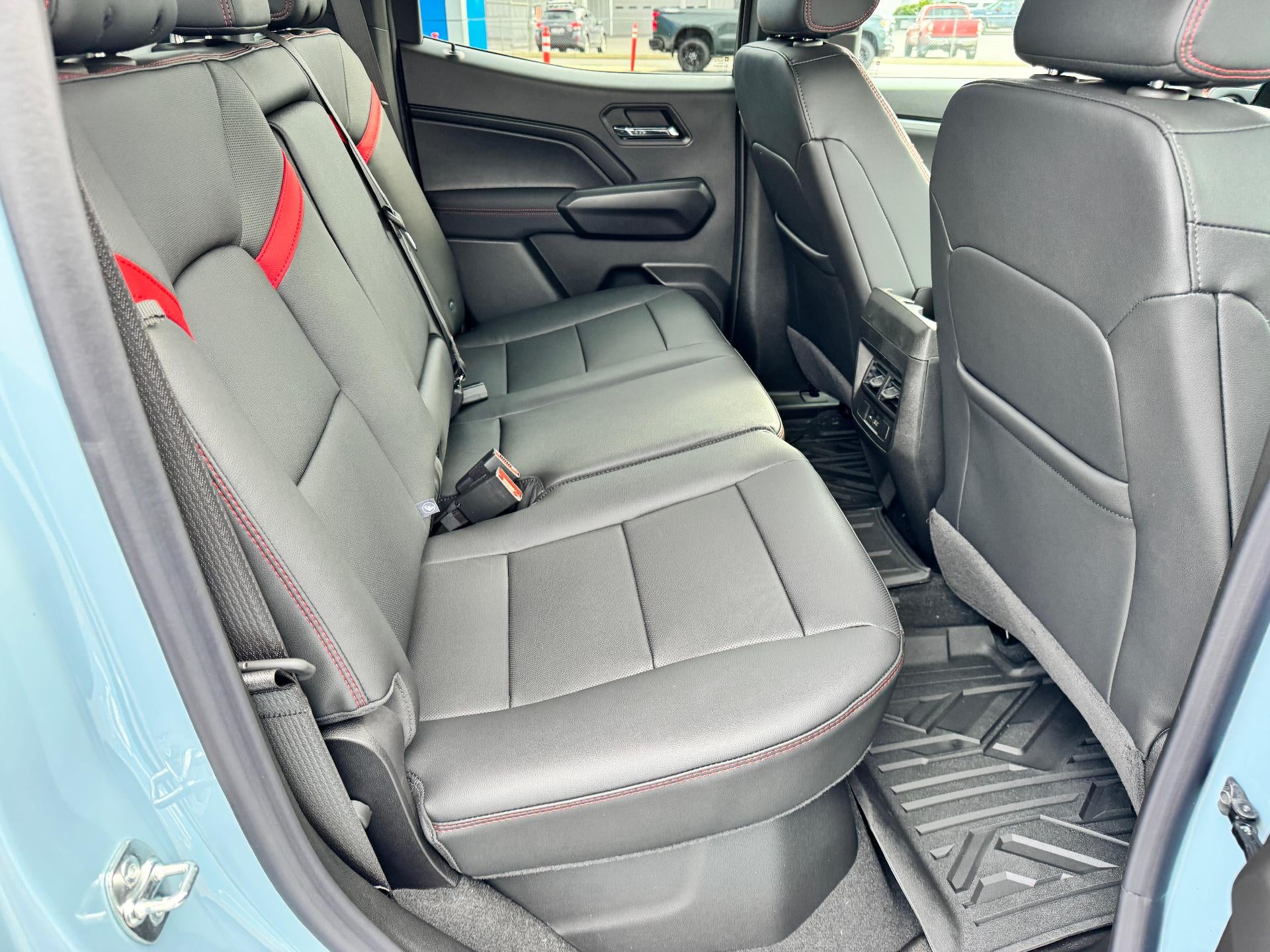 2026 Chevrolet Colorado Z71 OFF ROAD / CREW / 2.7 TURBOMAX / SUNROOF / HD TRAILERING