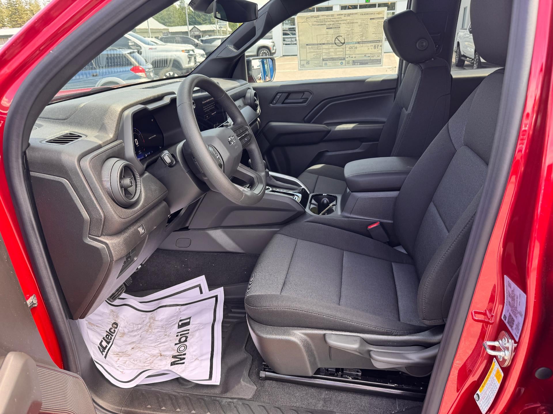 2026 Chevrolet Colorado TRAIL BOSS / CREW / 2.7 TUBOMAX / DARK ESSENTIALS