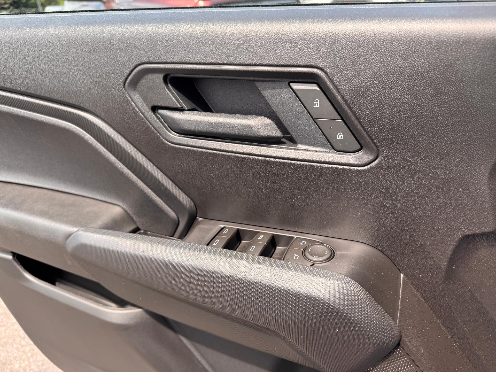 2026 Chevrolet Colorado TRAIL BOSS / CREW / 2.7 TUBOMAX / DARK ESSENTIALS