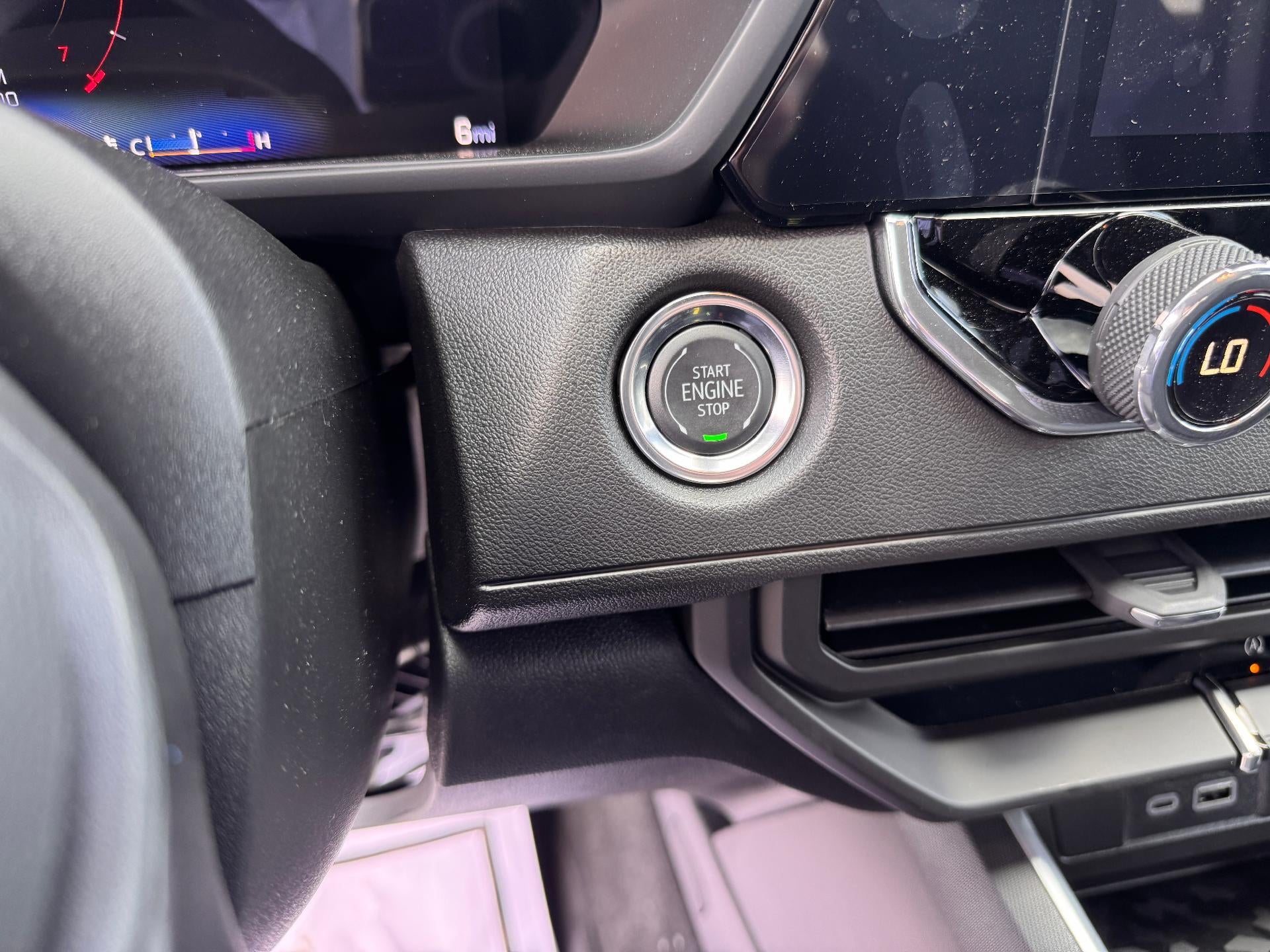 2026 Chevrolet Colorado TRAIL BOSS / CREW / 2.7 TUBOMAX / DARK ESSENTIALS