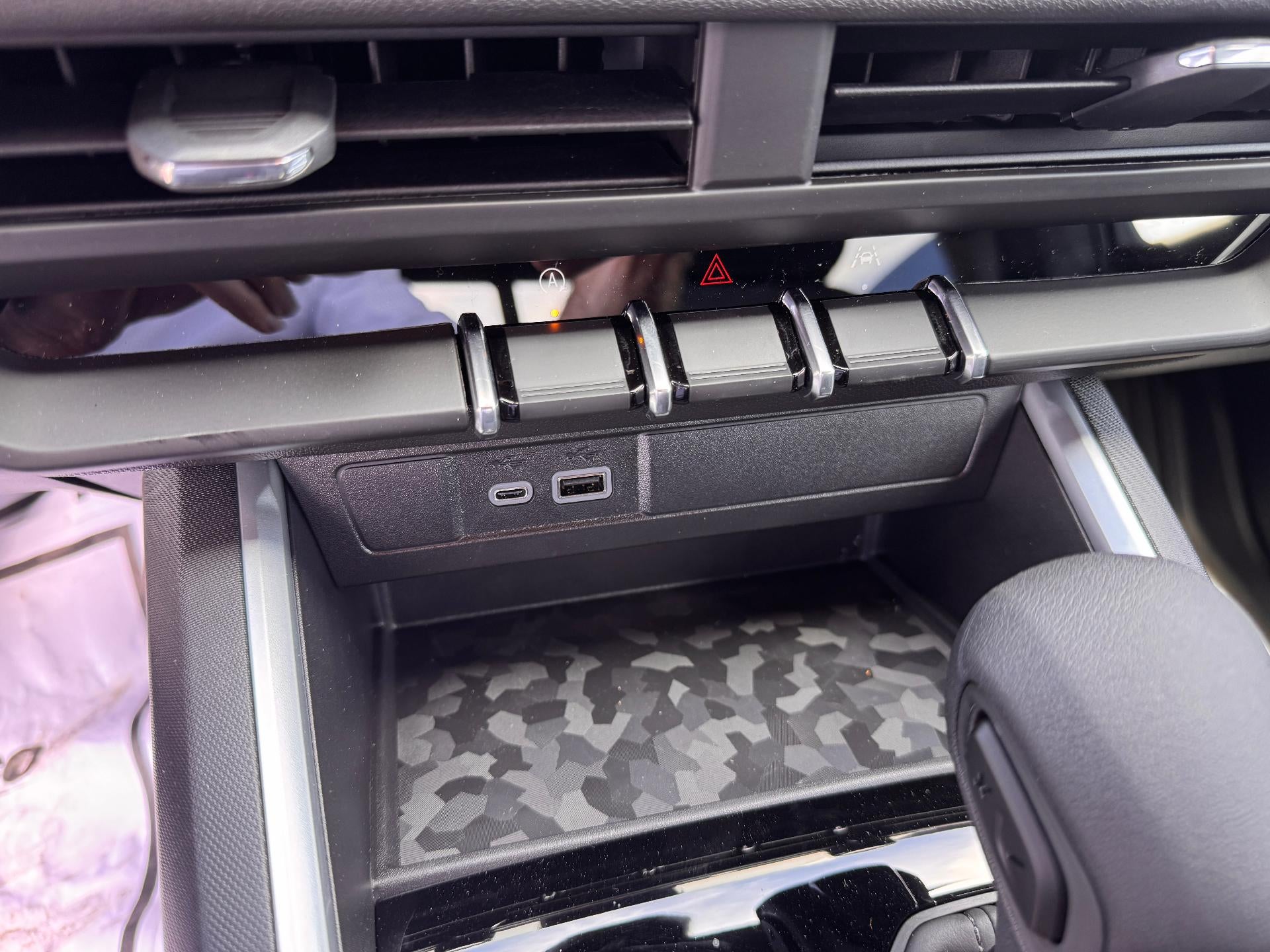 2026 Chevrolet Colorado TRAIL BOSS / CREW / 2.7 TUBOMAX / DARK ESSENTIALS