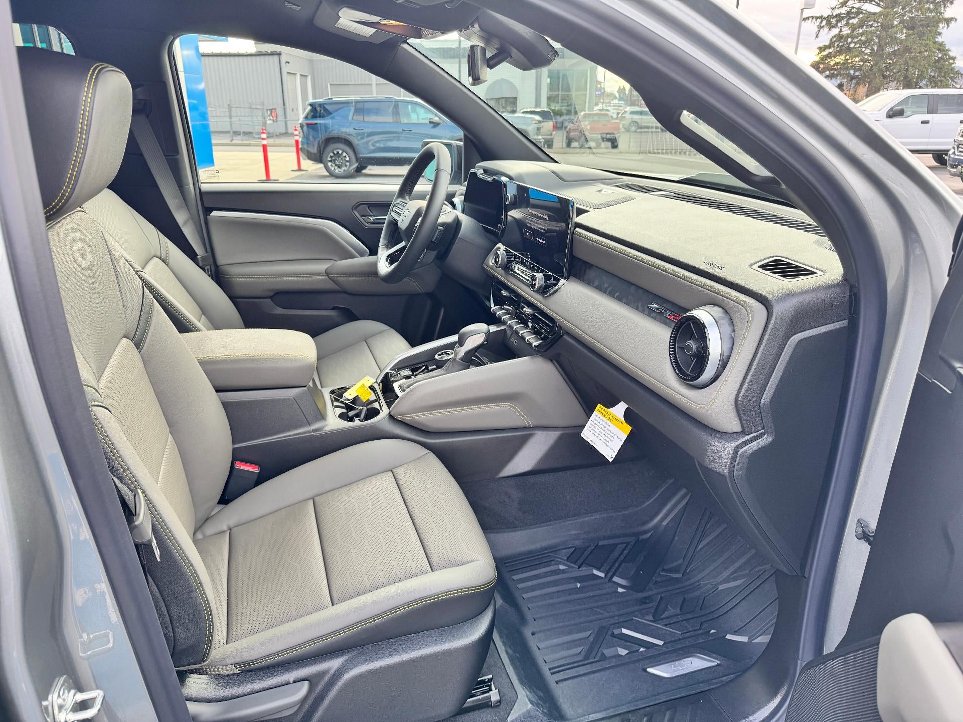 2026 Chevrolet Colorado ZR2 OFF ROAD / CREW / 2.7 TURBOMAX / ADAPTIVE CRUISE / SURROUND VISION