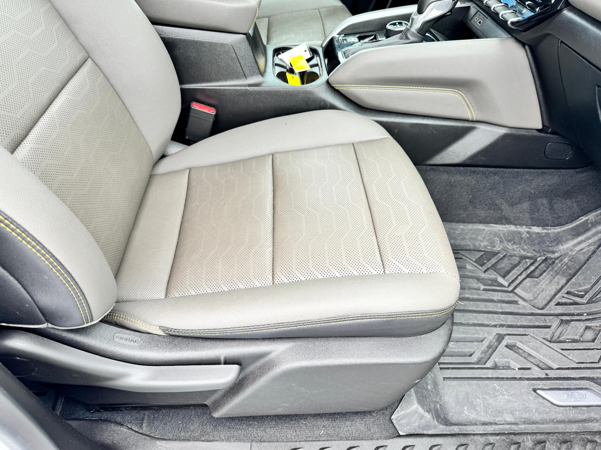 2024 Chevrolet Colorado ZR2 OFF ROAD / CREW / 2.7 TURBOMAX / TECH PCKG / 1 OWNER / 13K MILES