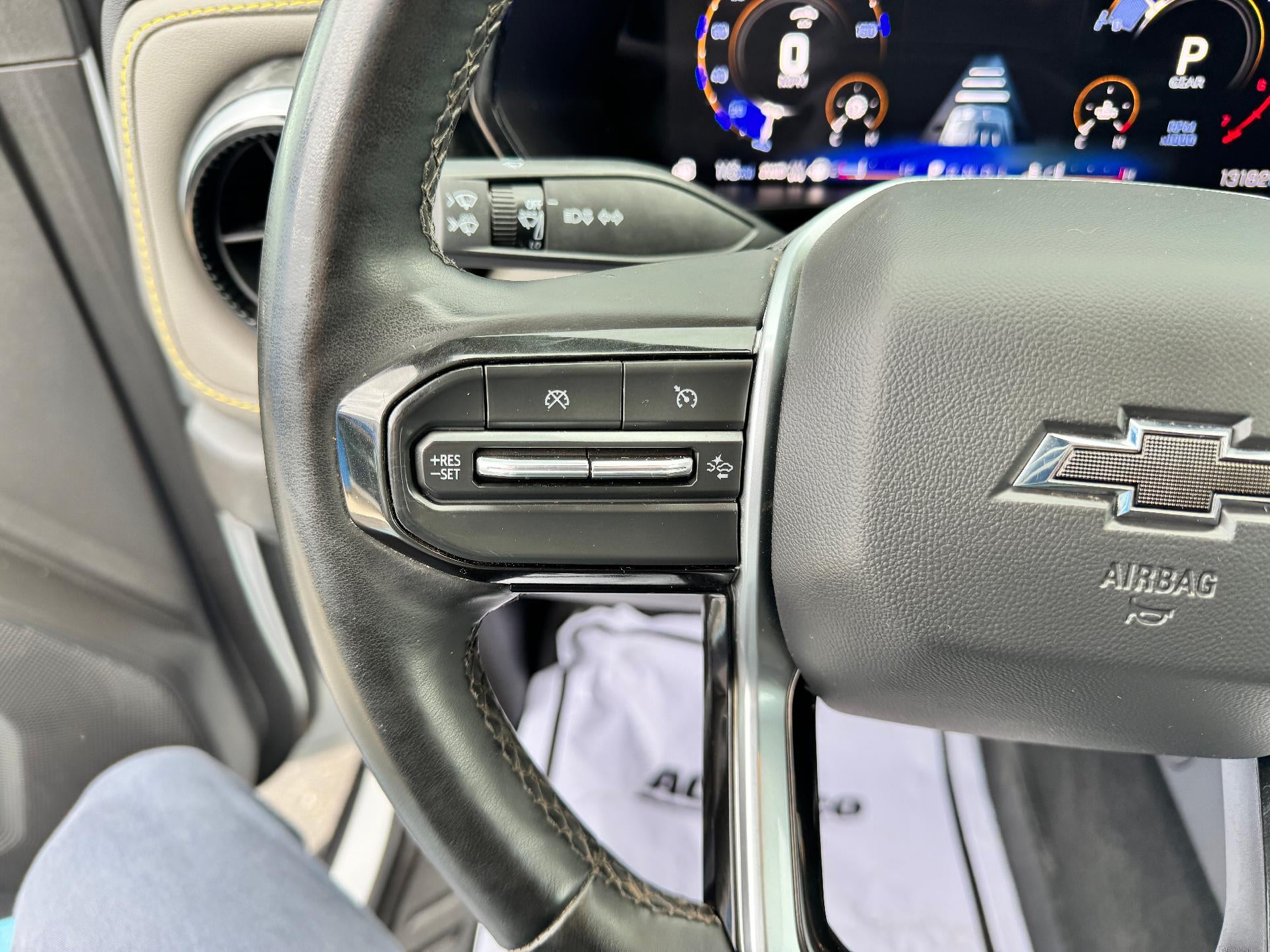 2024 Chevrolet Colorado ZR2 OFF ROAD / CREW / 2.7 TURBOMAX / TECH PCKG / 1 OWNER / 13K MILES