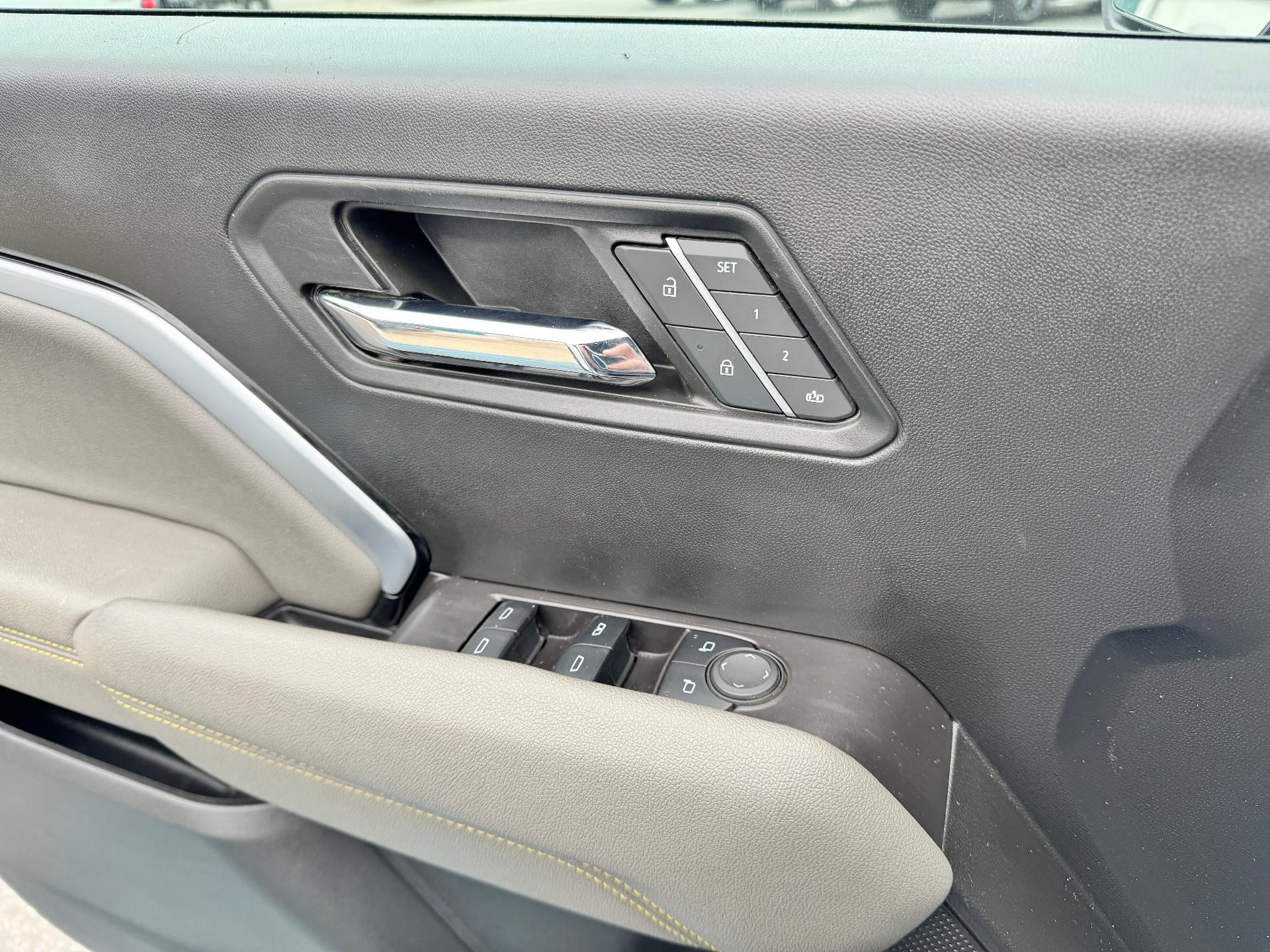 2024 Chevrolet Colorado ZR2 OFF ROAD / CREW / 2.7 TURBOMAX / TECH PCKG / 1 OWNER / 13K MILES