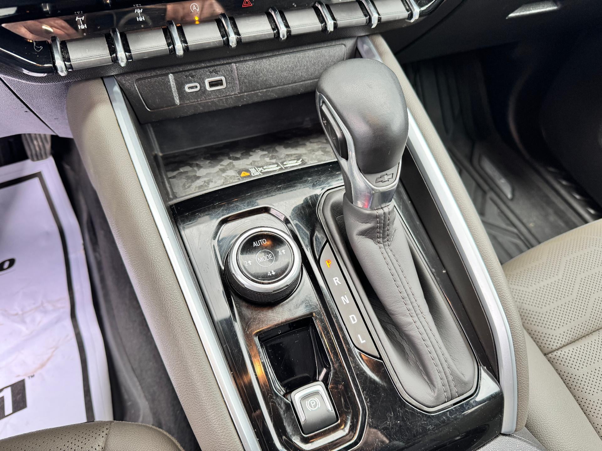 2024 Chevrolet Colorado ZR2 OFF ROAD / CREW / 2.7 TURBOMAX / TECH PCKG / 1 OWNER / 13K MILES