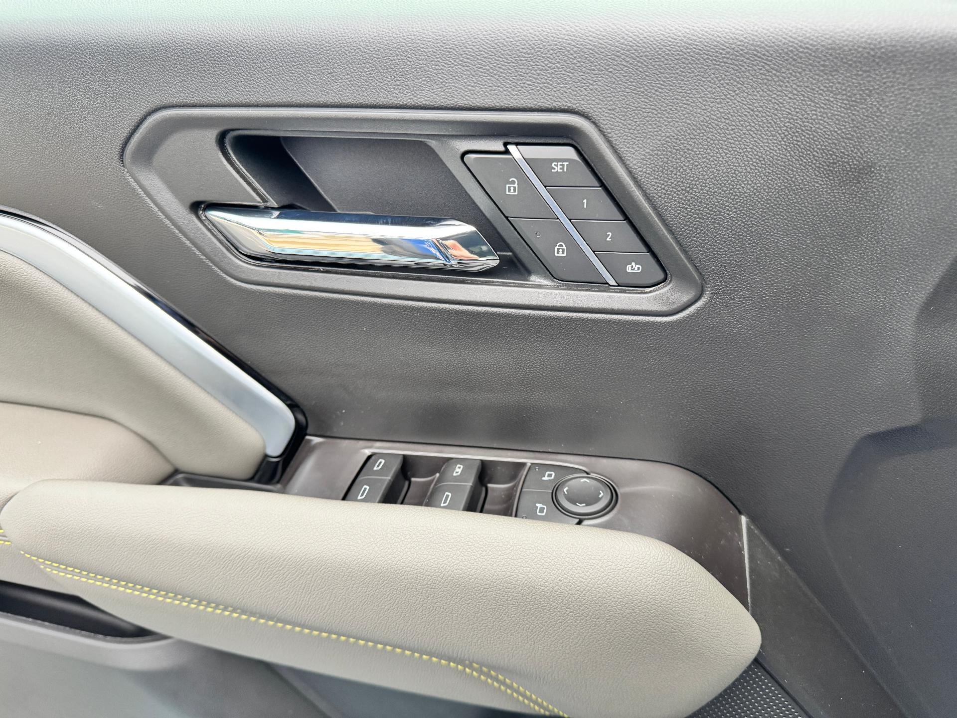 2026 Chevrolet Colorado ZR2 OFF ROAD / CREW / 2.7 TURBOMAX / ADAPTIVE CRUISE / SURROUND VISION