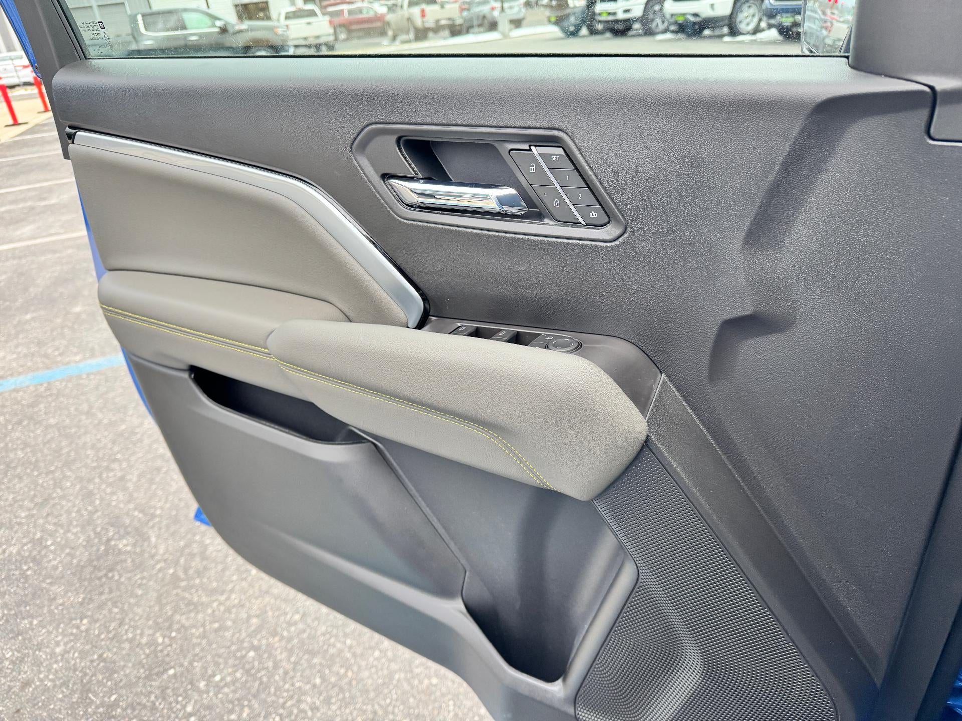 2026 Chevrolet Colorado ZR2 OFF ROAD / CREW / 2.7 TURBOMAX / ADAPTIVE CRUISE / SURROUND VISION