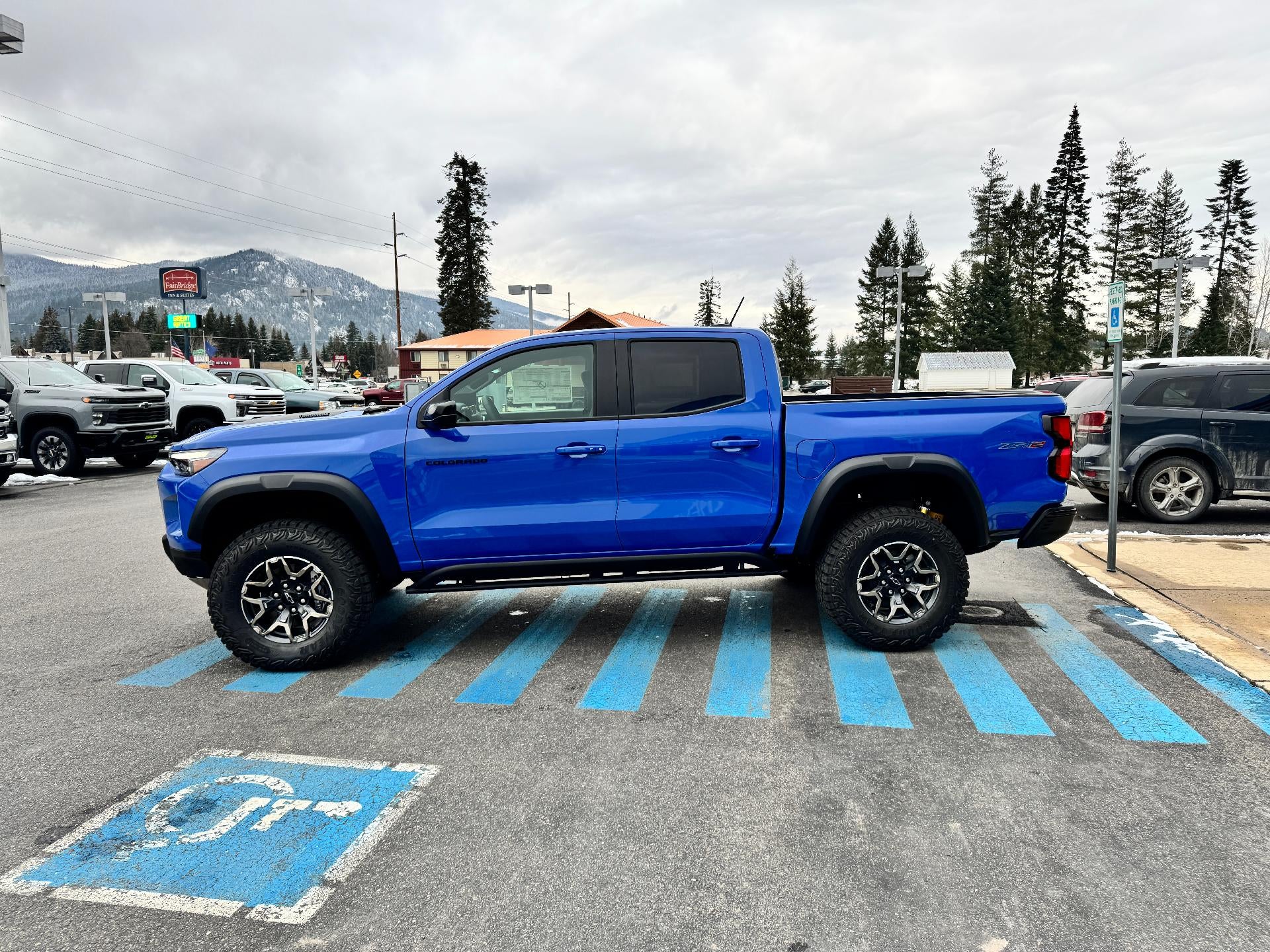 2026 Chevrolet Colorado ZR2 OFF ROAD / CREW / 2.7 TURBOMAX / ADAPTIVE CRUISE / SURROUND VISION